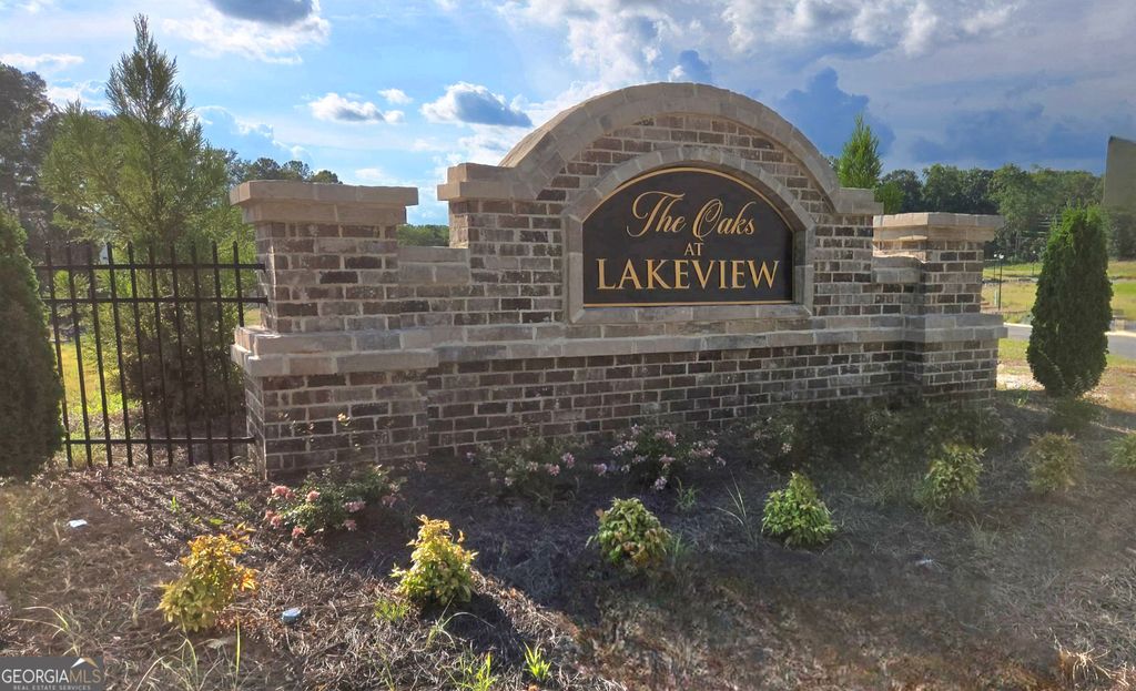 Photo of 1066 Lakeview Oaks Court #18-B, Grayson, GA 30017 (MLS # 10741999)