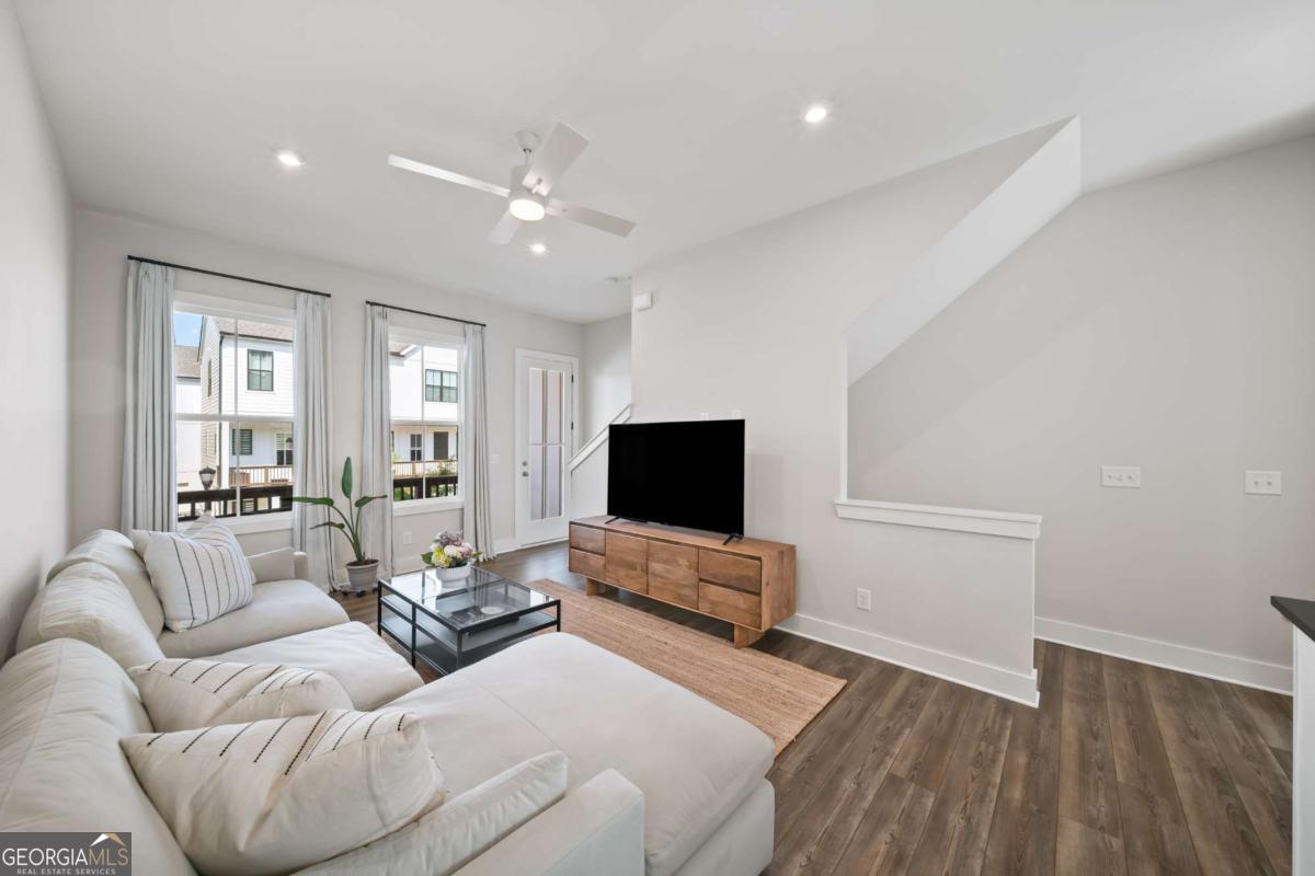 1247 Zucchini CIR SE