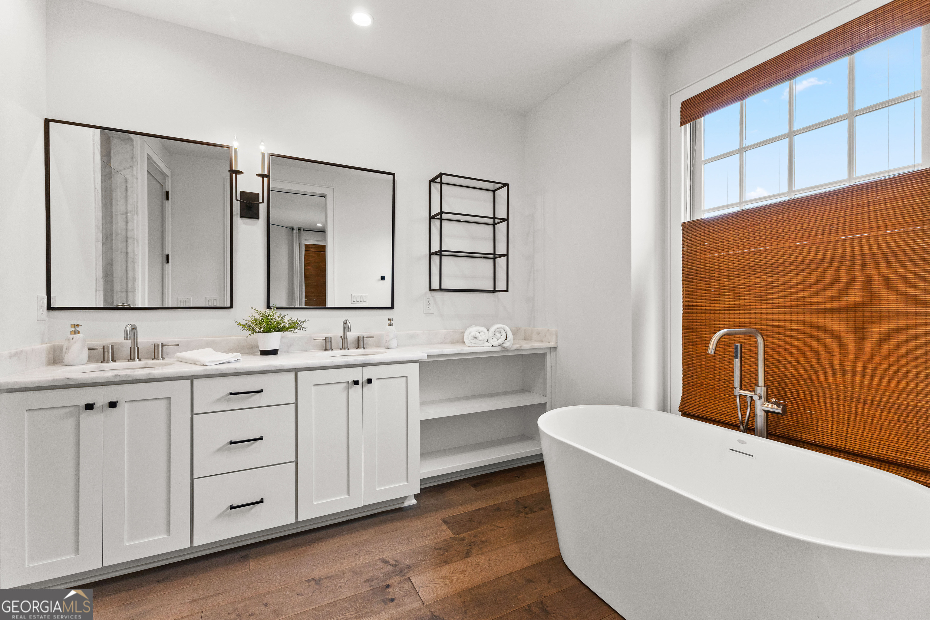 Fayetteville, Georgia 30214, United States, 4 Bedrooms Bedrooms, ,4 BathroomsBathrooms,Residential,Active,125349