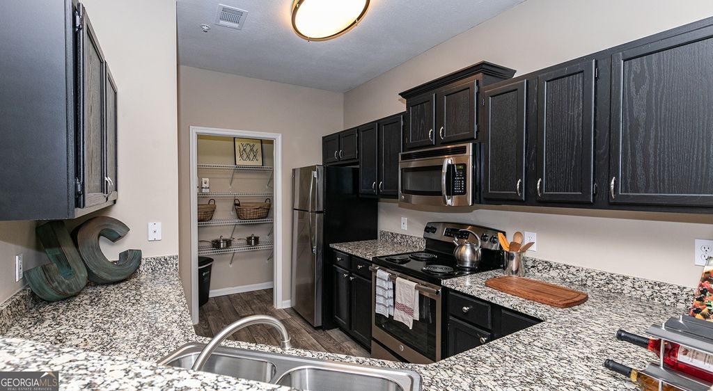 Photo of 10840 State Bridge Road #0807, Johns Creek, GA 30022 (MLS # 10754460)