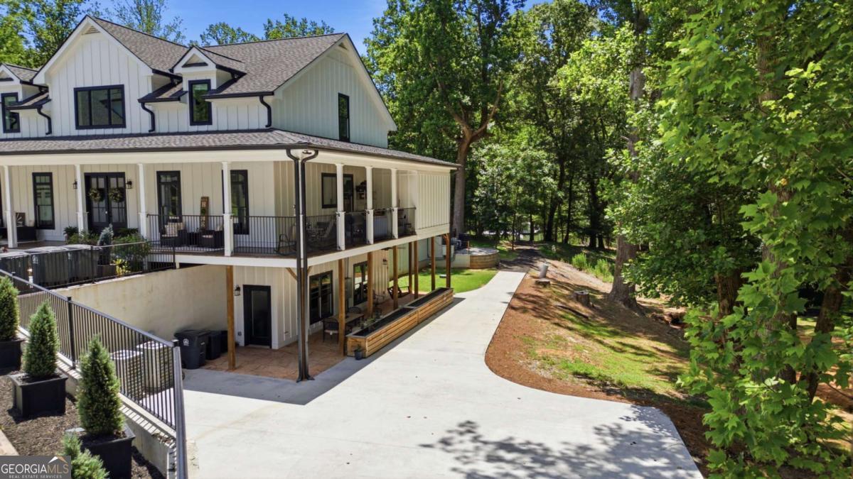 420 Thompson Creek Park RD