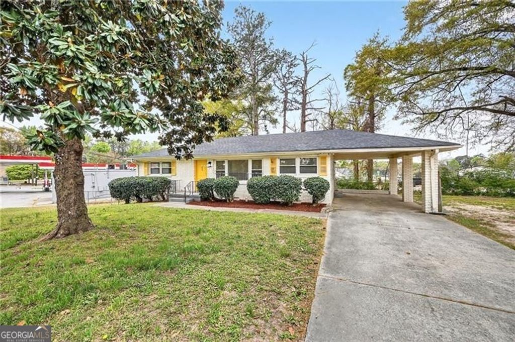 Photo of 2647 Old Hapeville Road SW, Atlanta, GA 30315 (MLS # 10724828)