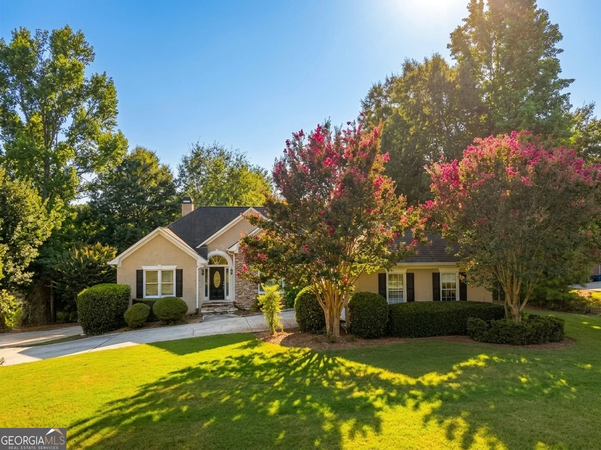 220 Youngs Circle