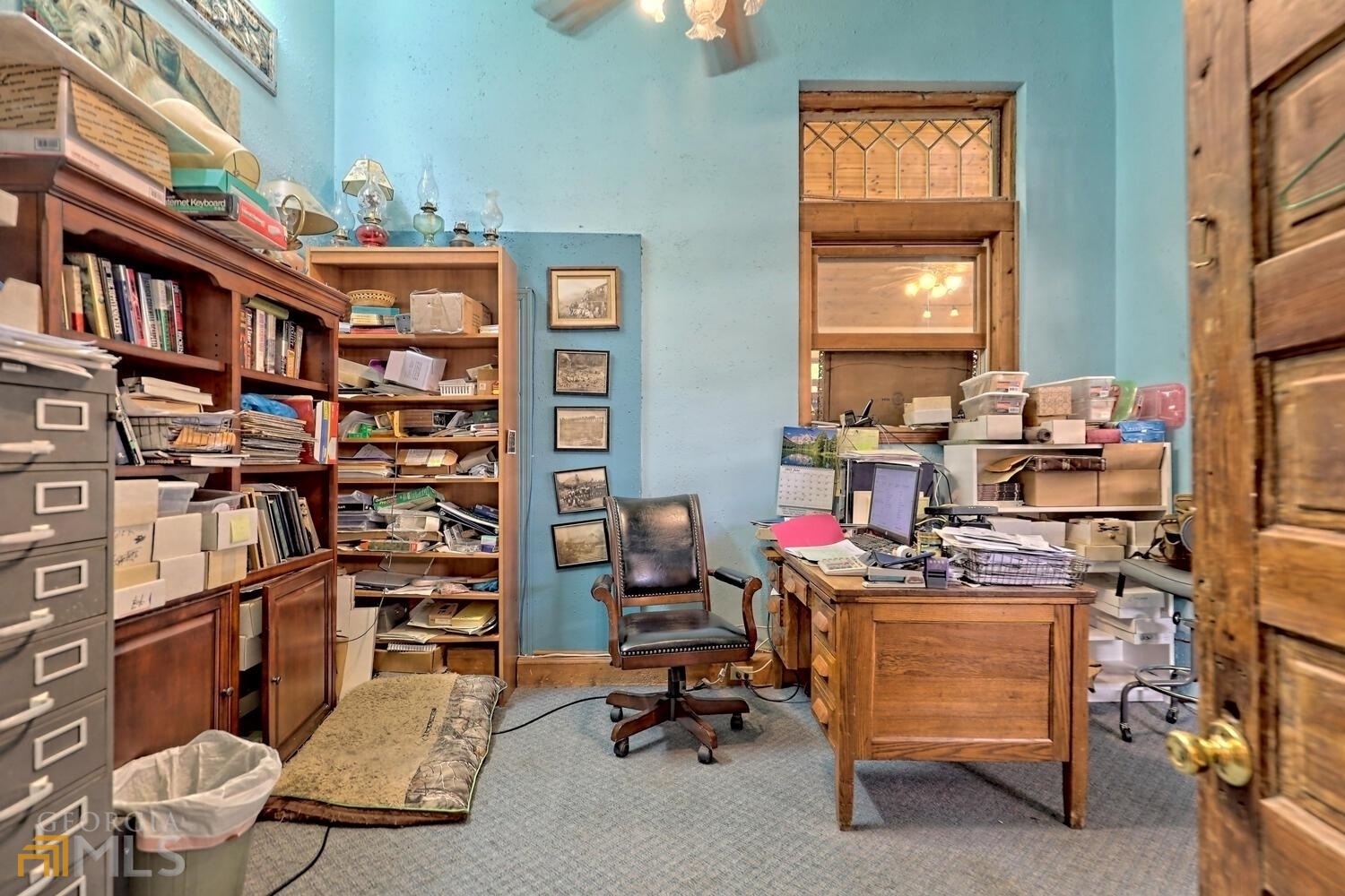 Prater's Collectibles - Commercial Sale