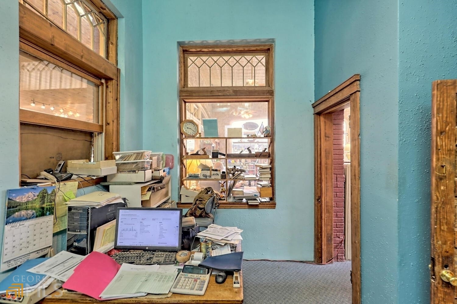 Prater's Collectibles - Commercial Sale