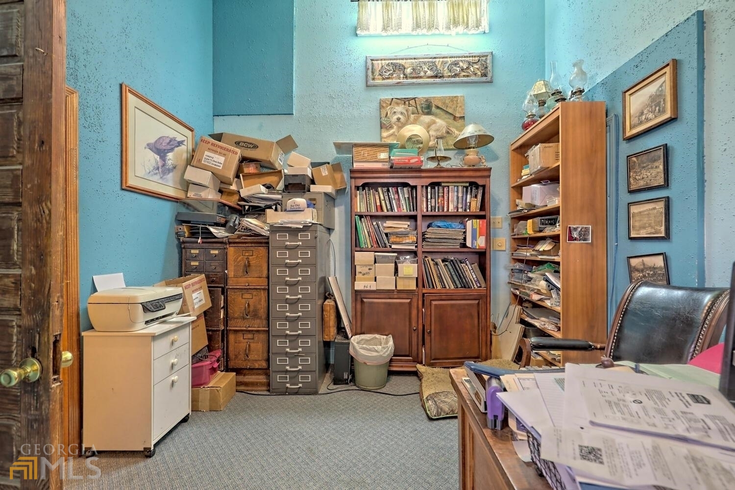Prater's Collectibles - Commercial Sale