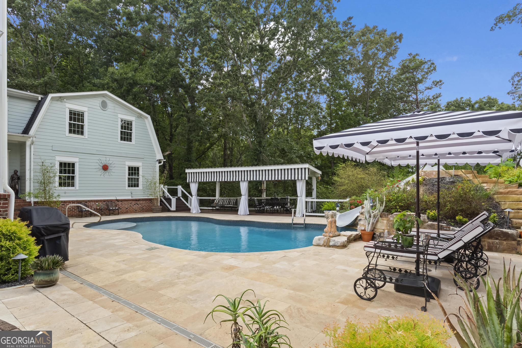 285 Old Hornage RD