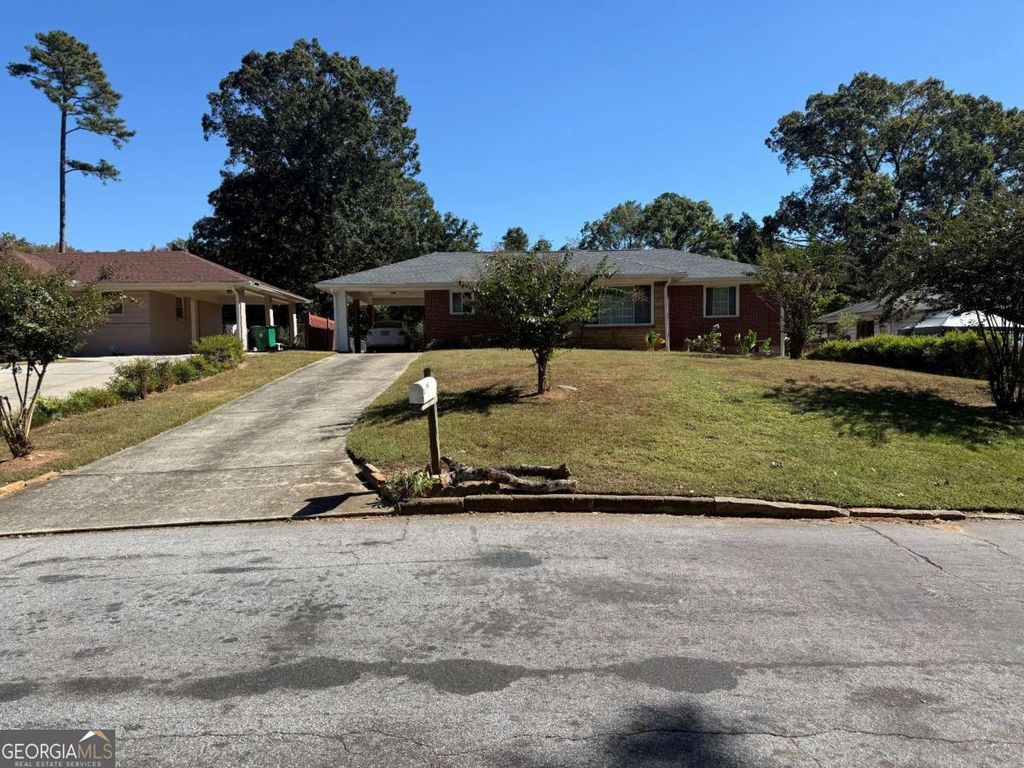 Photo of 2118 GLENDALE Drive, Decatur, GA 30032 (MLS # 10625291)