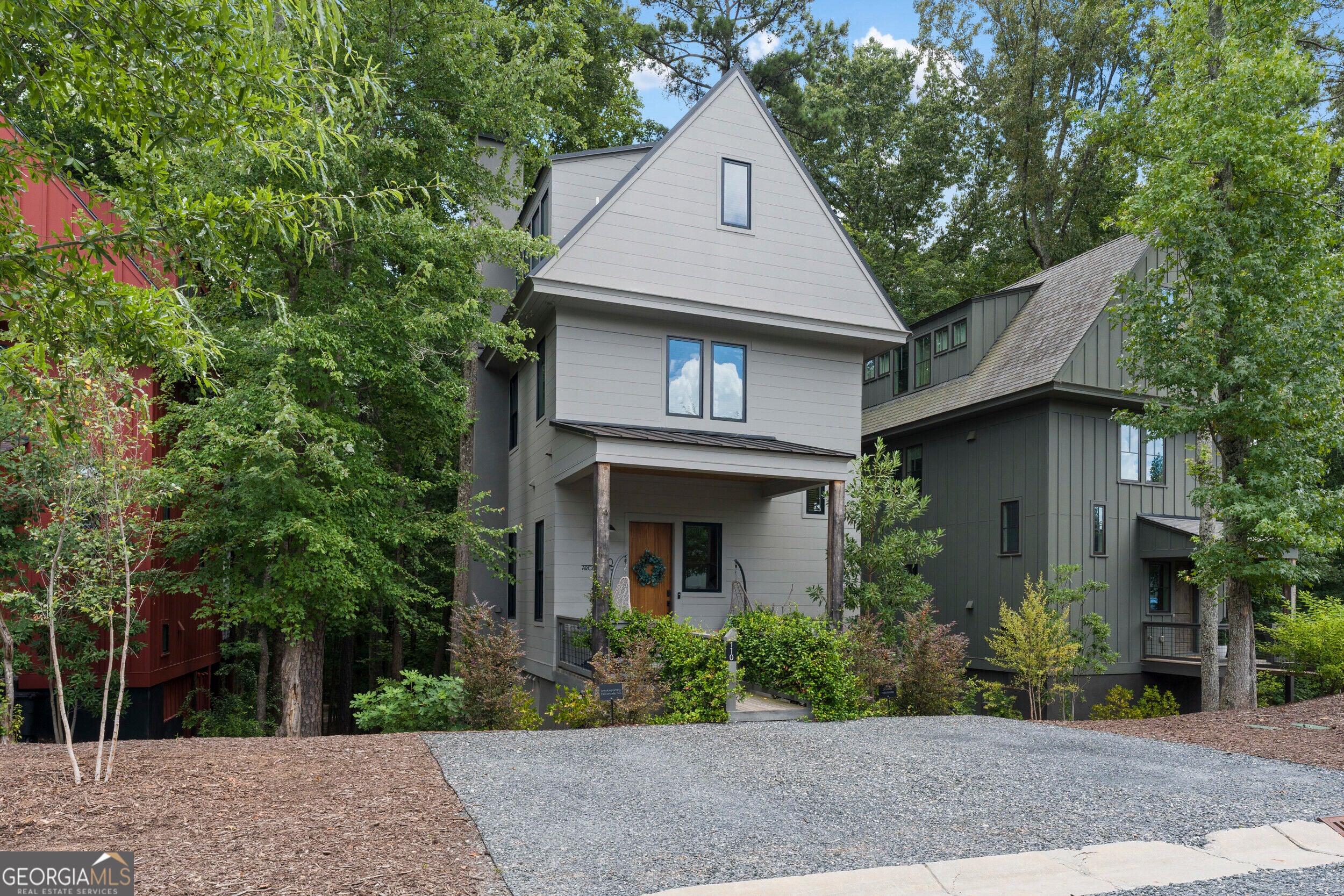 110 Arcadia AVE