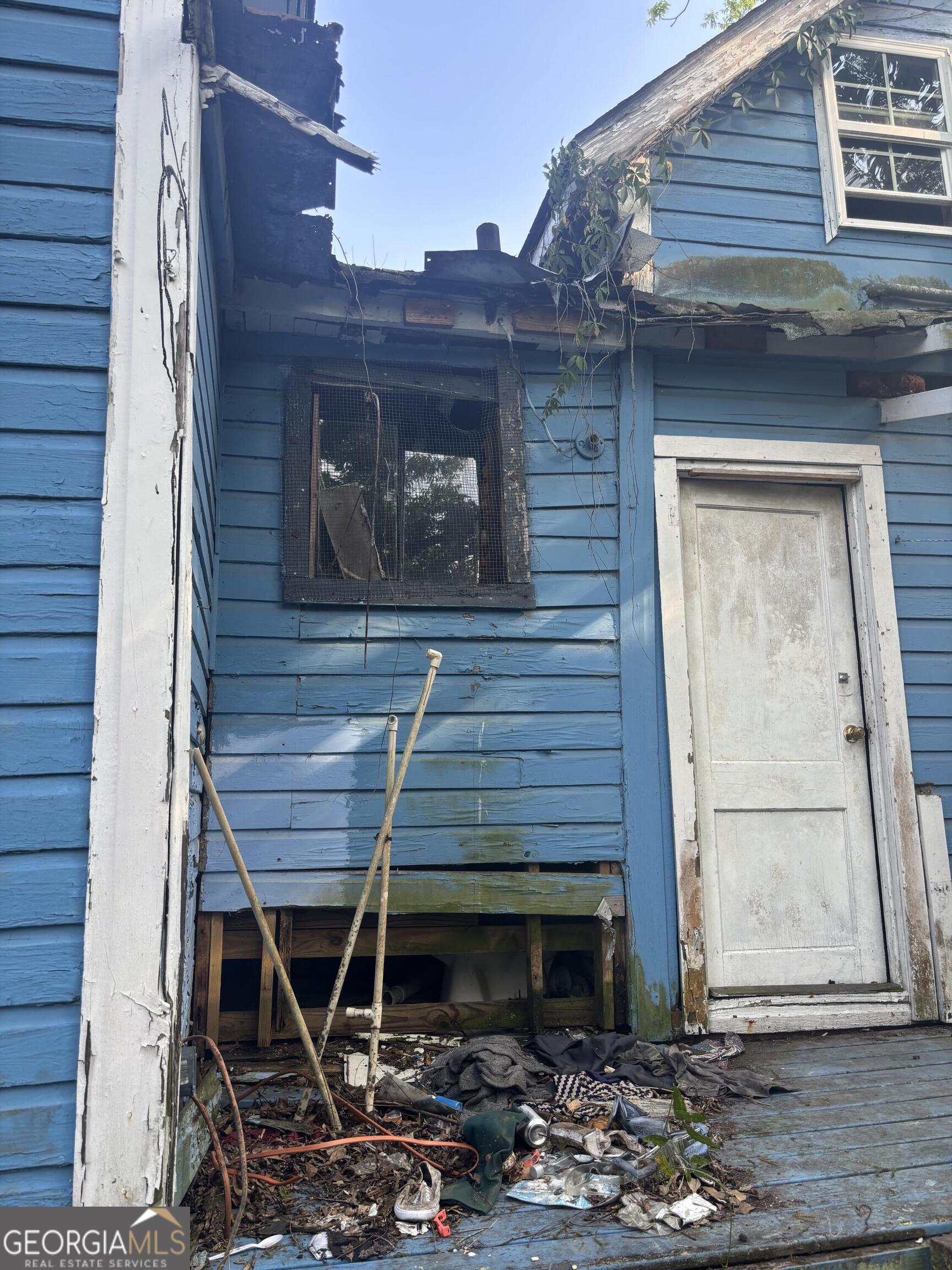 408 W North ST