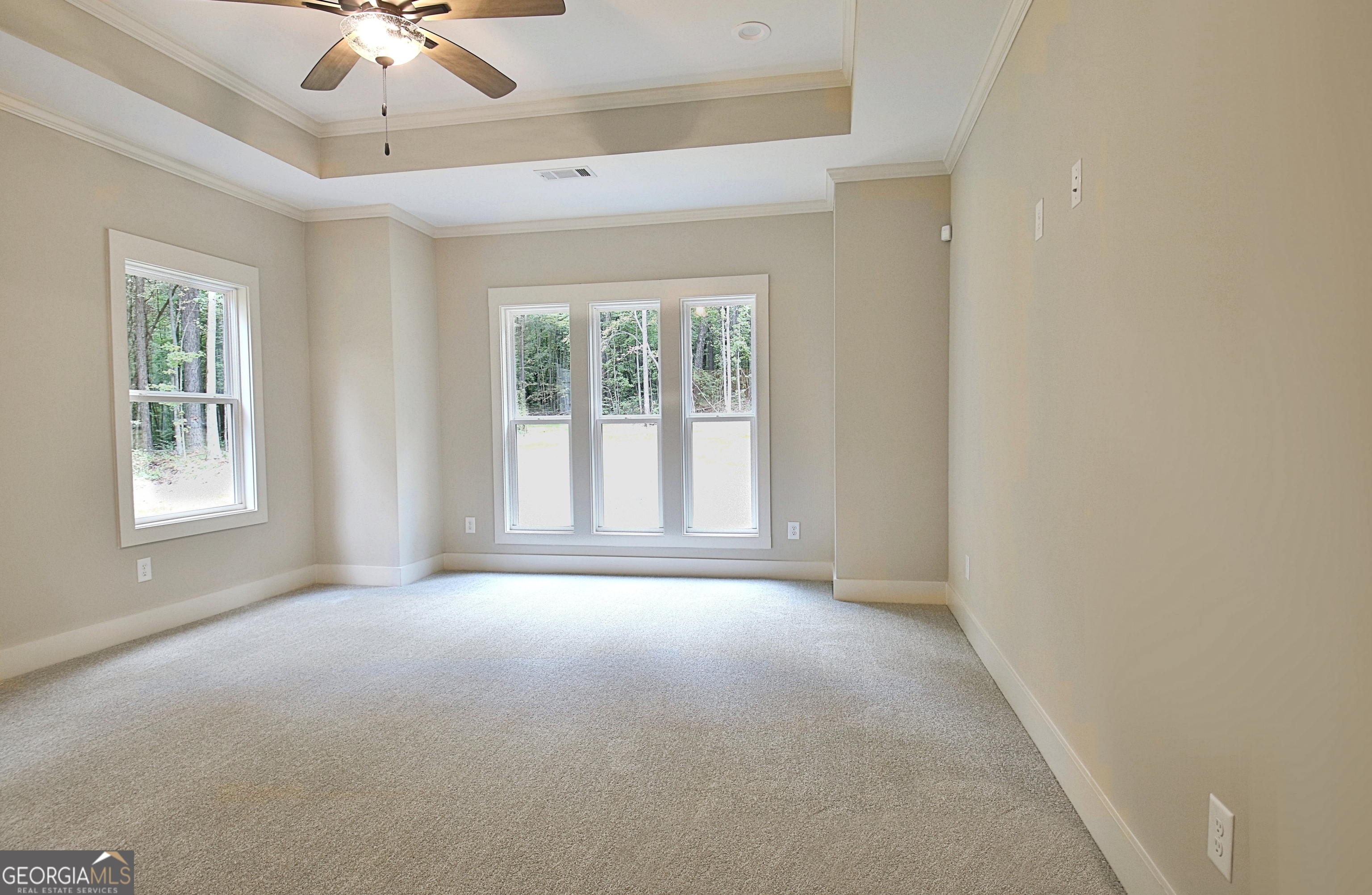 Grantville, Georgia 30220, United States, 4 Bedrooms Bedrooms, ,4 BathroomsBathrooms,Residential,Active,47827