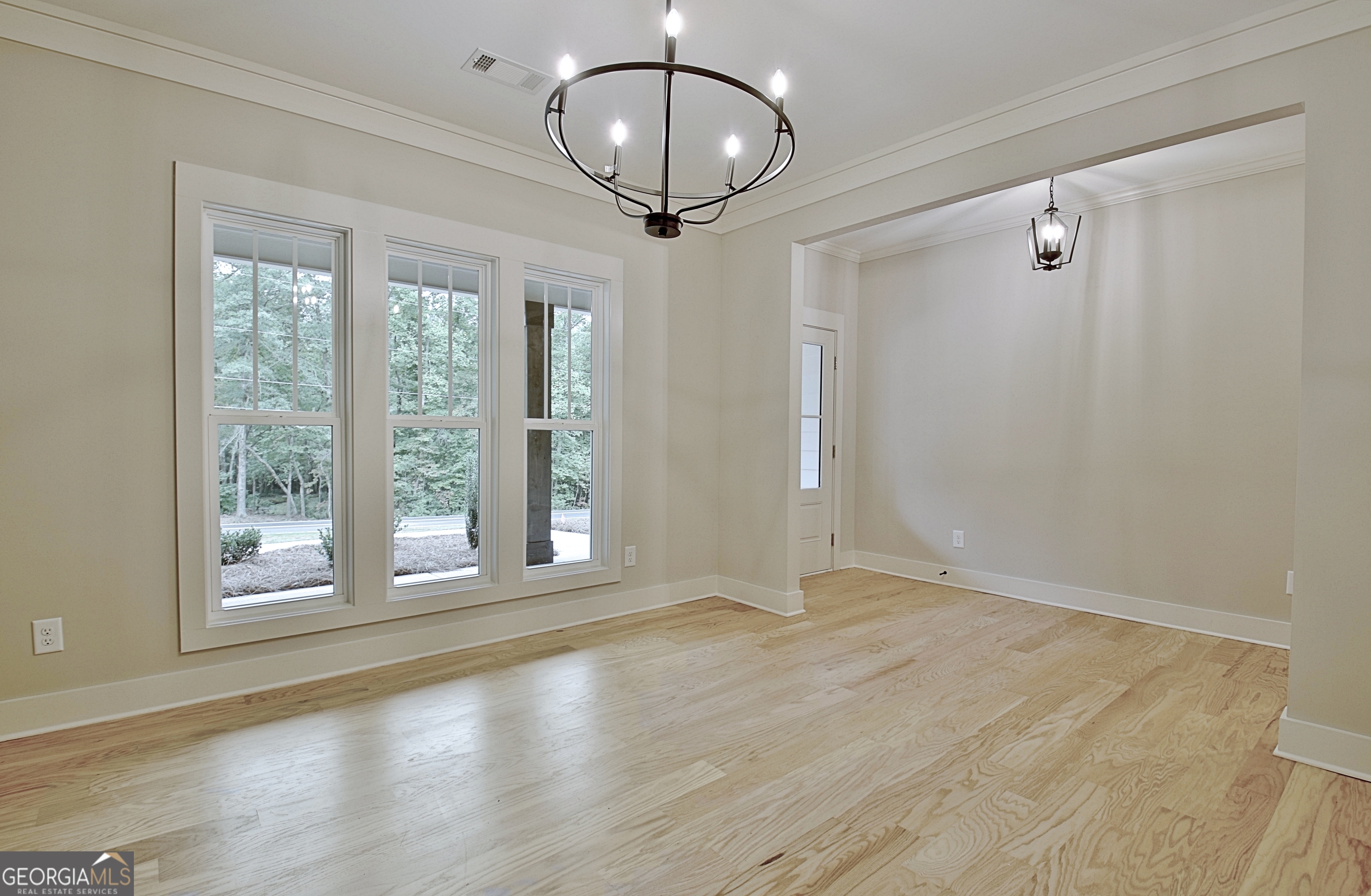 Grantville, Georgia 30220, United States, 4 Bedrooms Bedrooms, ,4 BathroomsBathrooms,Residential,Active,47827