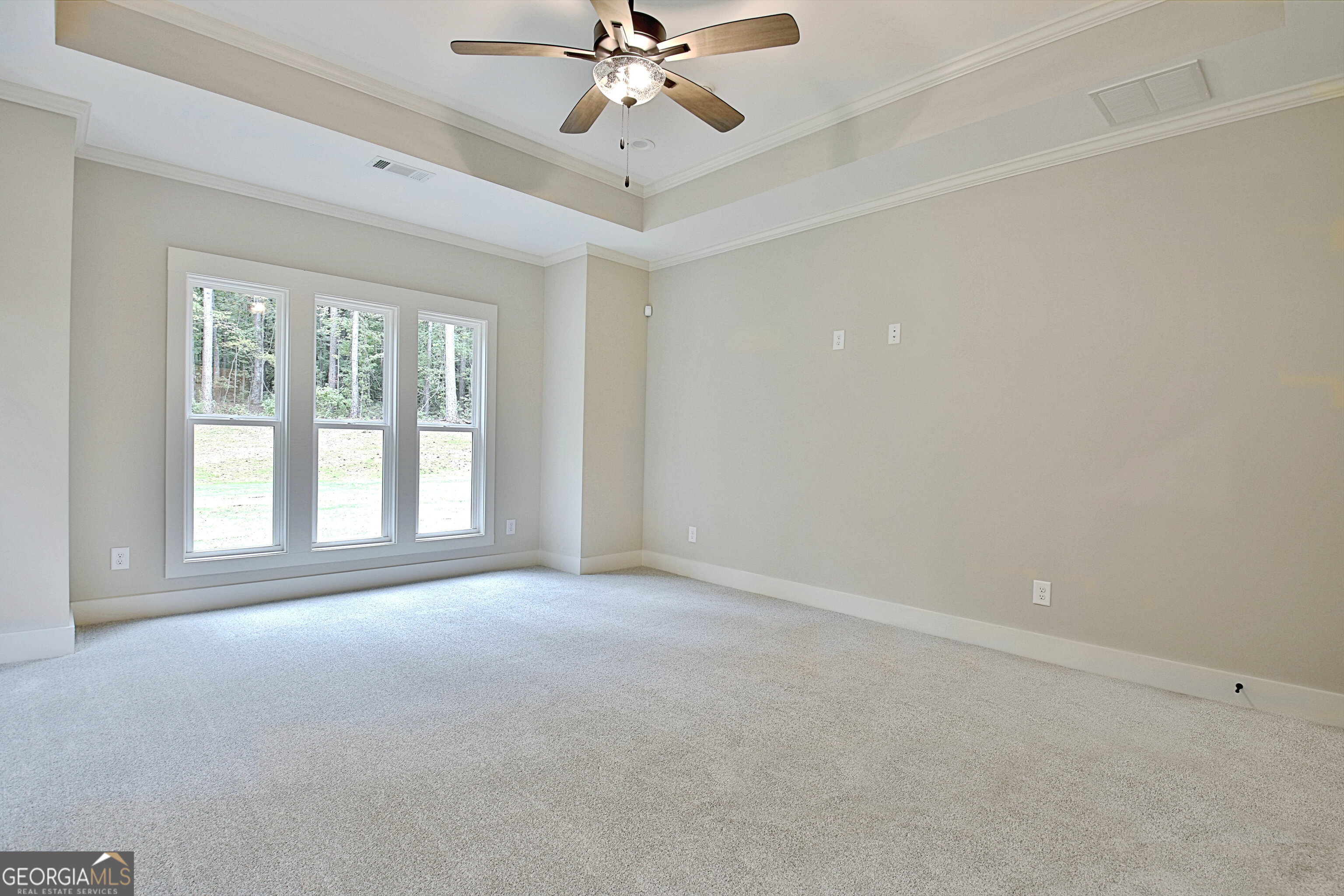 Grantville, Georgia 30220, United States, 4 Bedrooms Bedrooms, ,4 BathroomsBathrooms,Residential,Active,47827