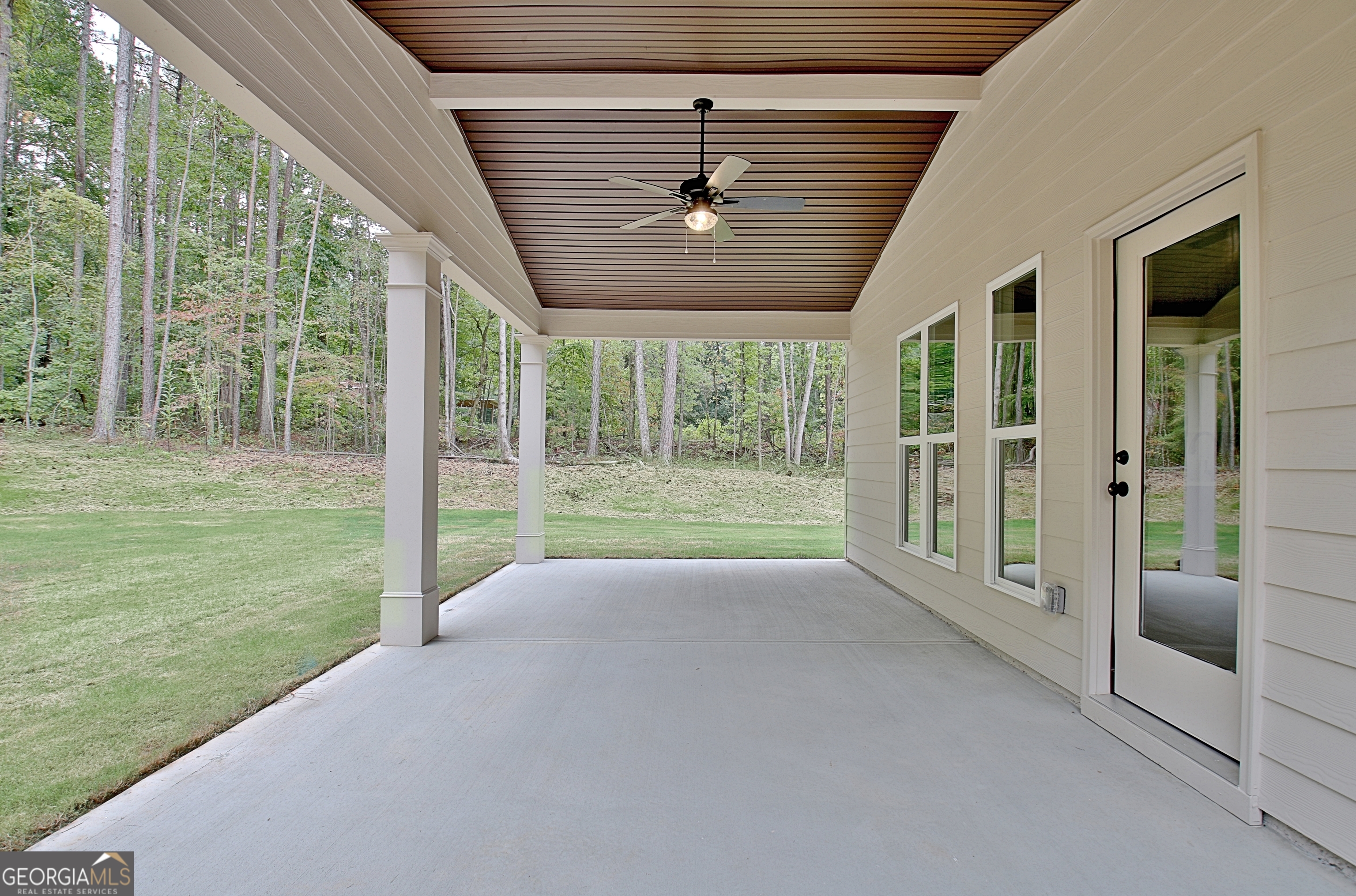 Grantville, Georgia 30220, United States, 4 Bedrooms Bedrooms, ,4 BathroomsBathrooms,Residential,Active,47827