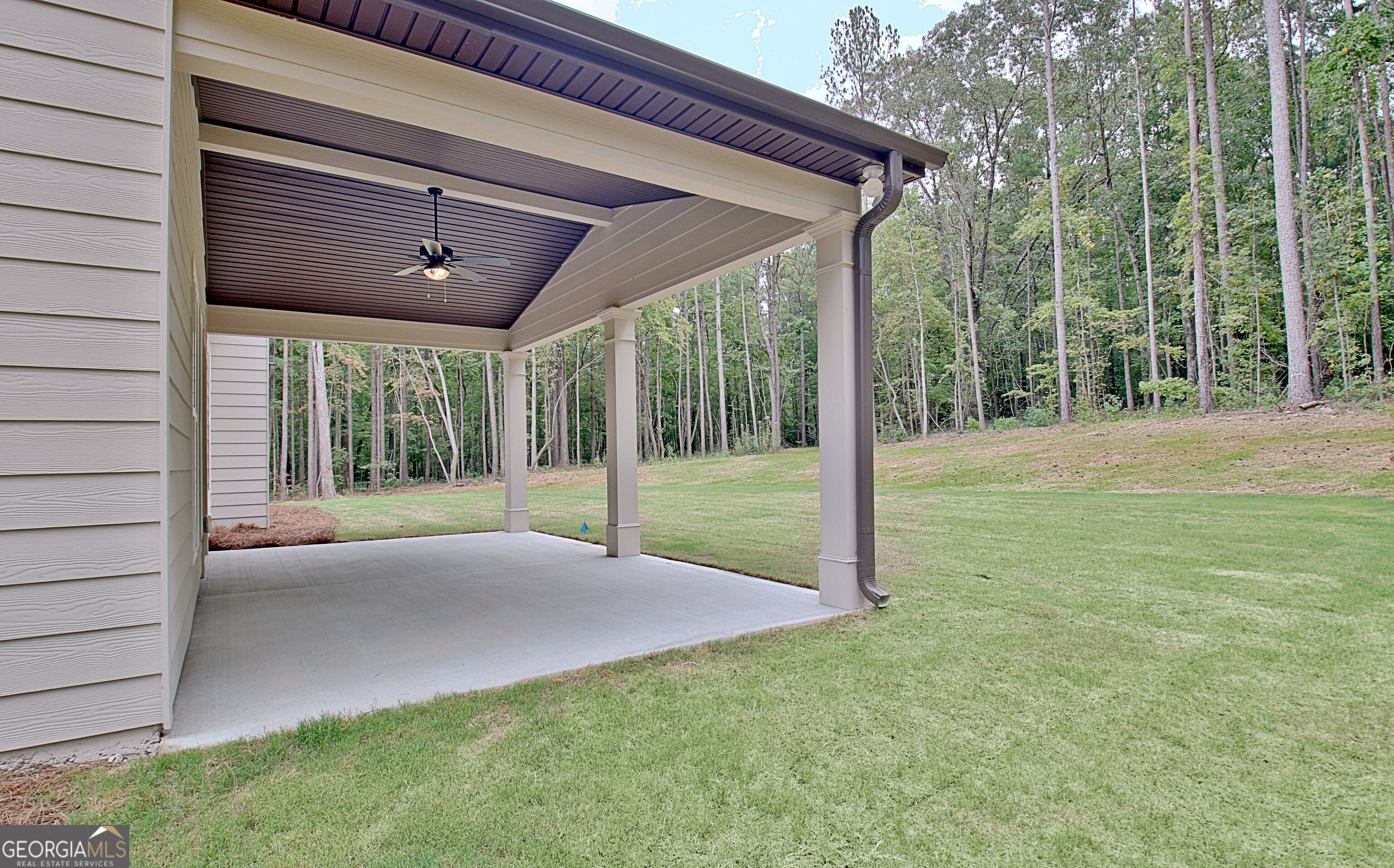 Grantville, Georgia 30220, United States, 4 Bedrooms Bedrooms, ,4 BathroomsBathrooms,Residential,Active,47827