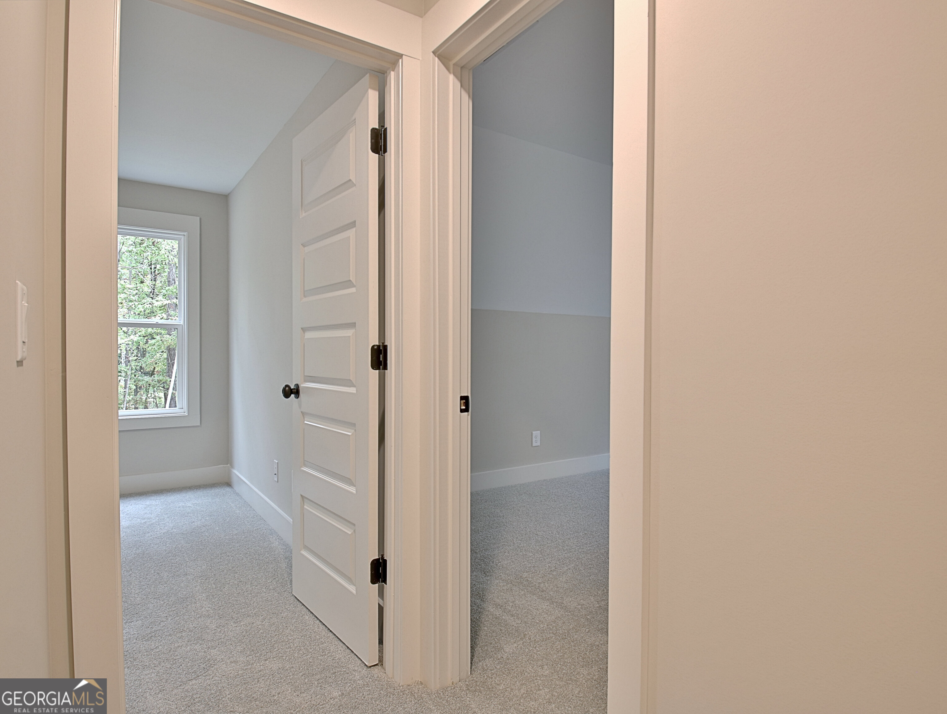 Grantville, Georgia 30220, United States, 4 Bedrooms Bedrooms, ,4 BathroomsBathrooms,Residential,Active,47827