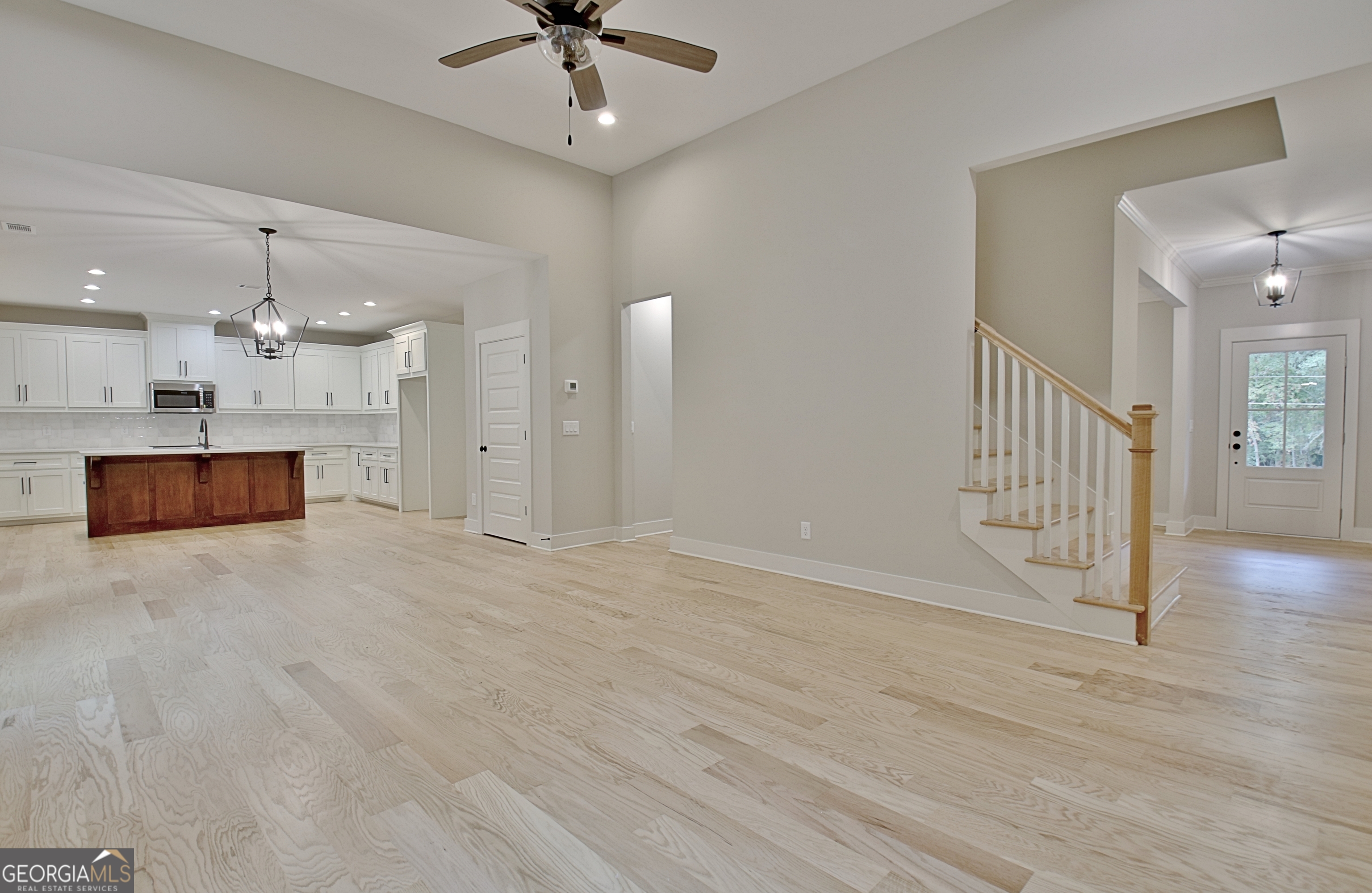 Grantville, Georgia 30220, United States, 4 Bedrooms Bedrooms, ,4 BathroomsBathrooms,Residential,Active,47827