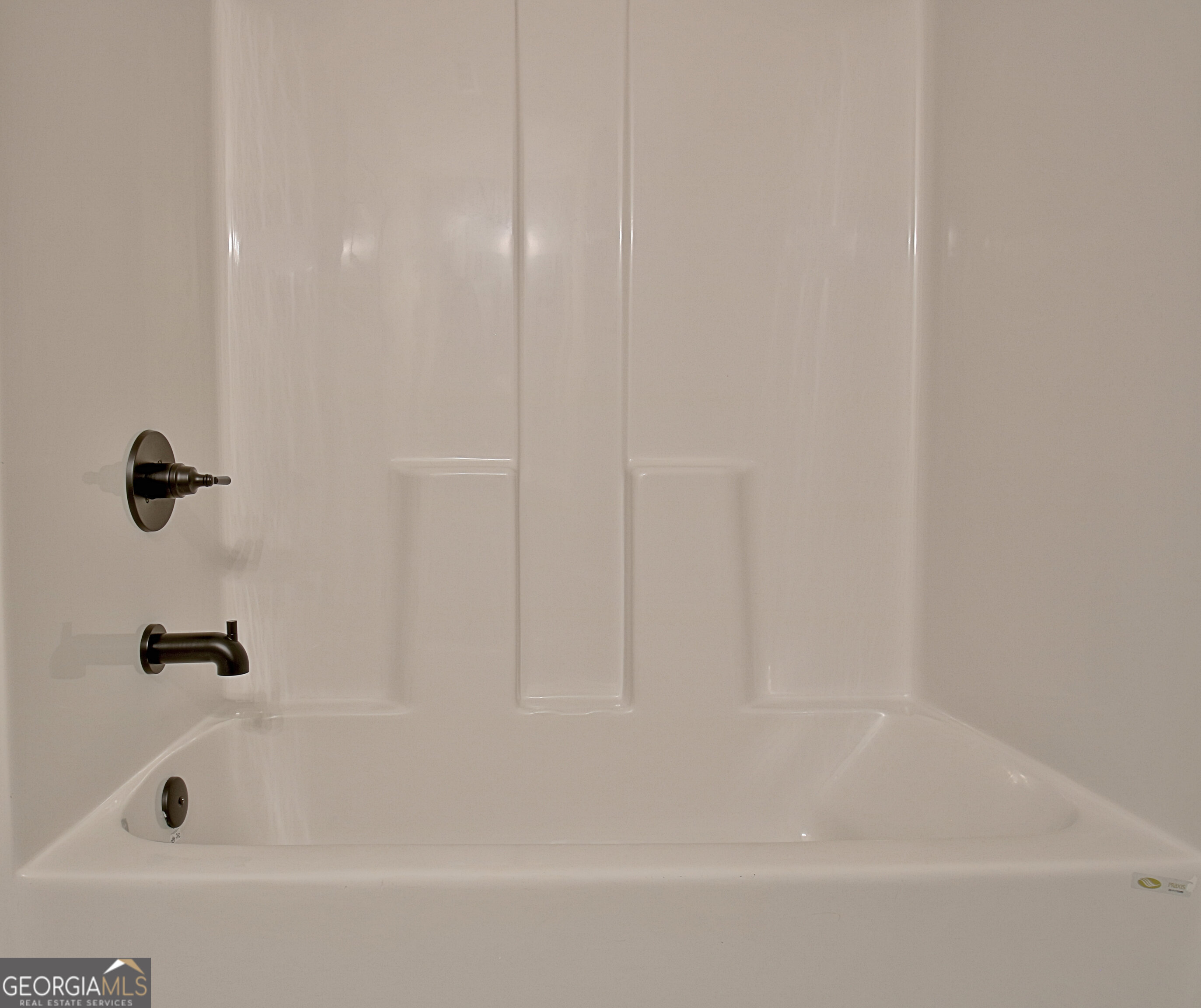 Grantville, Georgia 30220, United States, 4 Bedrooms Bedrooms, ,4 BathroomsBathrooms,Residential,Active,47827