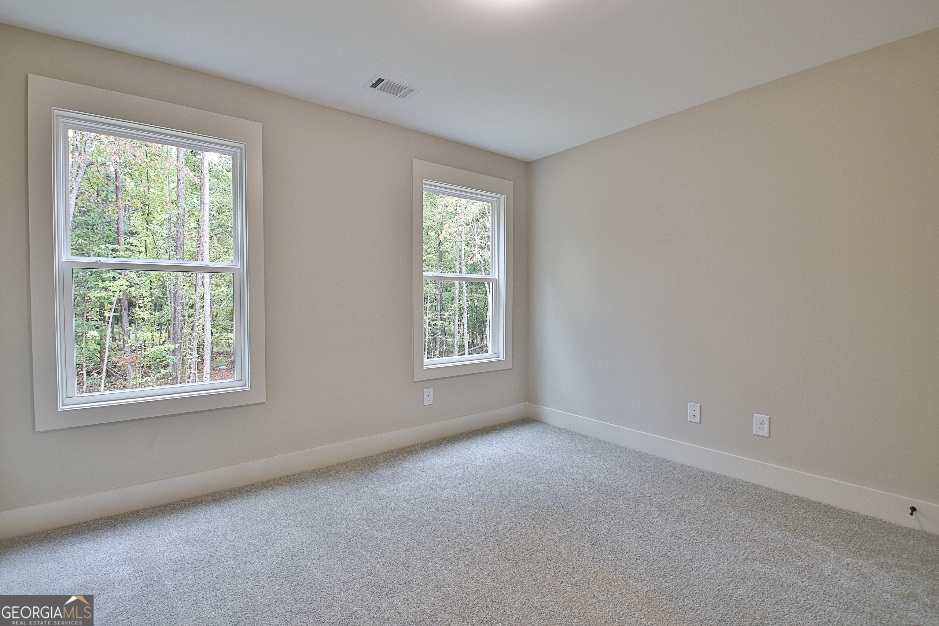 Grantville, Georgia 30220, United States, 4 Bedrooms Bedrooms, ,4 BathroomsBathrooms,Residential,Active,47827