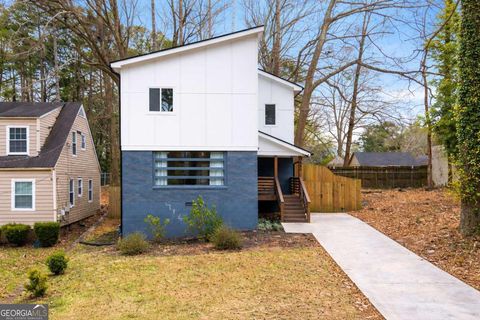 Photo of 1846 Rogers Avenue SW, Atlanta, GA 30310 (MLS # 10698883)