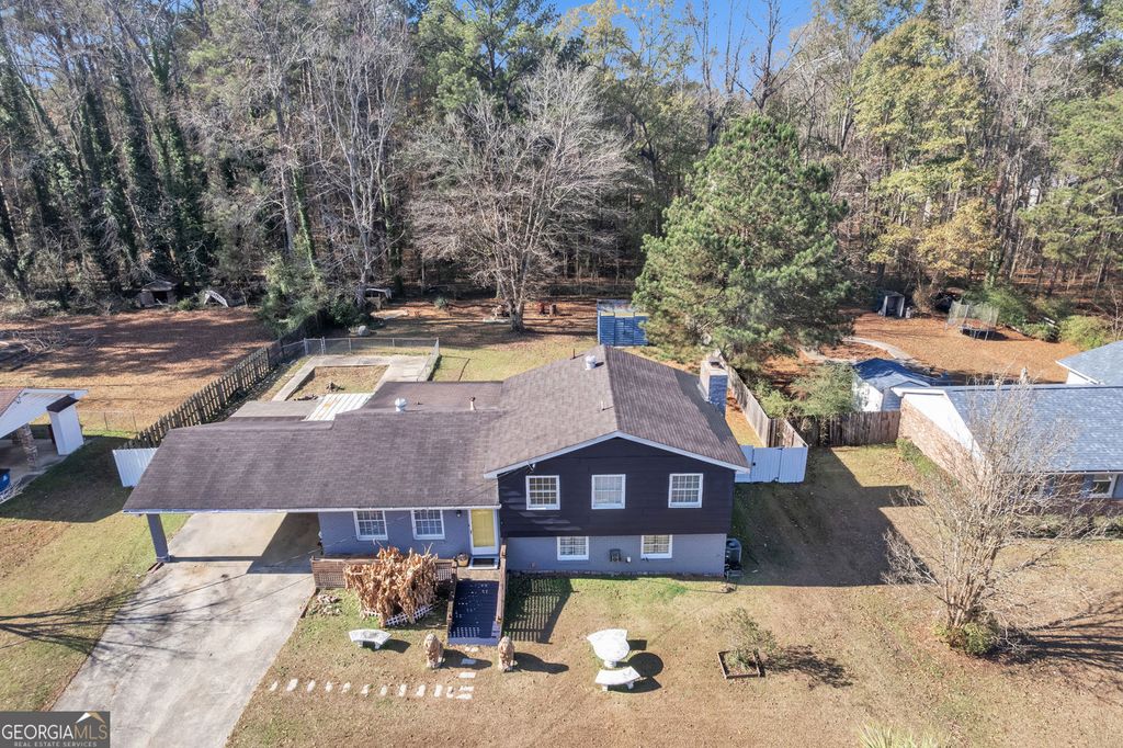 Photo of 7425 Grayson Drive, Riverdale, GA 30296 (MLS # 10655572)
