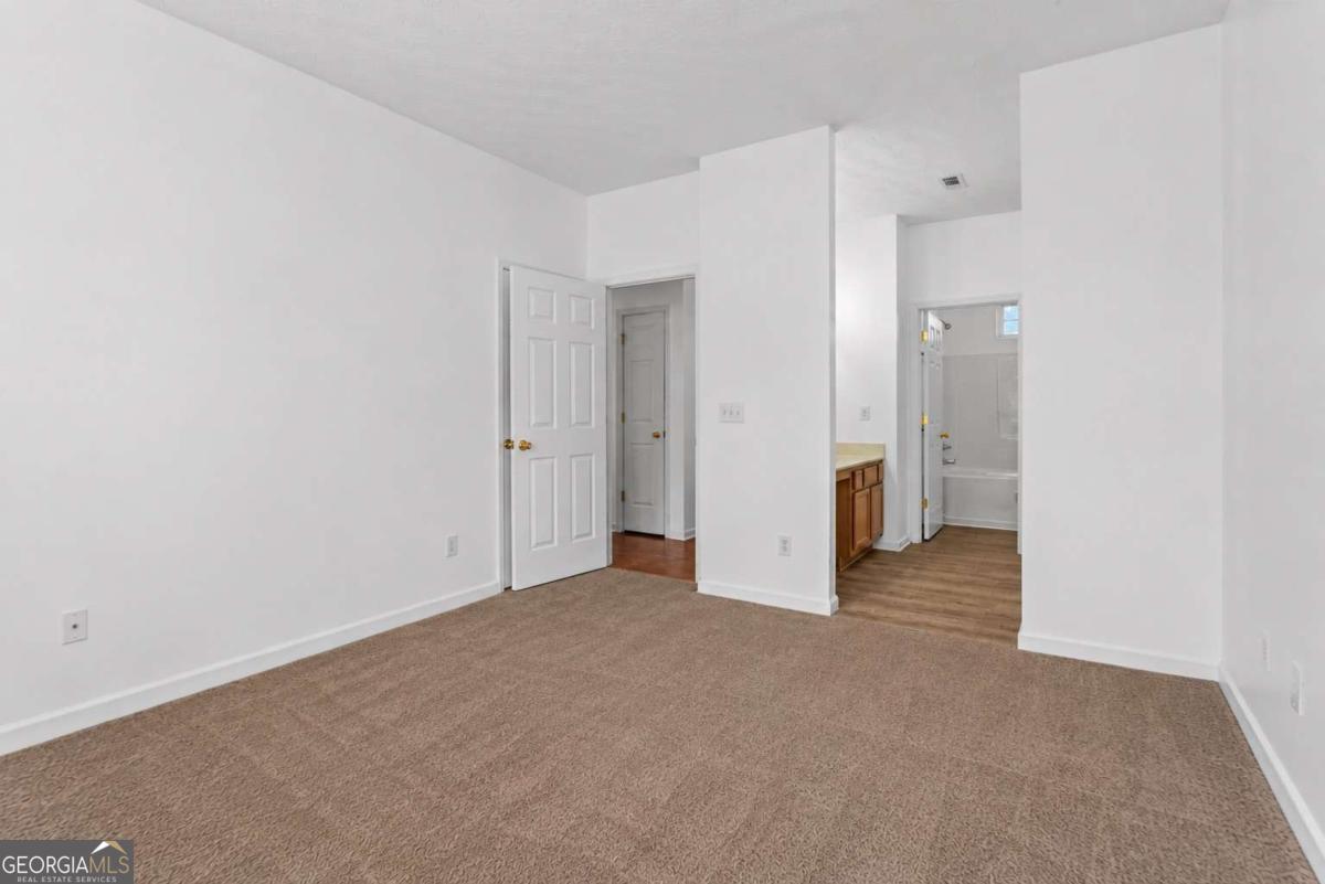 196 Swanee LN