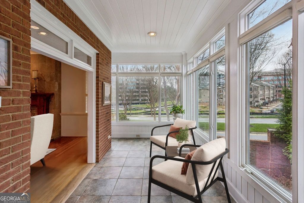 Photo of 1065 Arbor Trace NE, Atlanta, GA 30319 (MLS # 10708969)