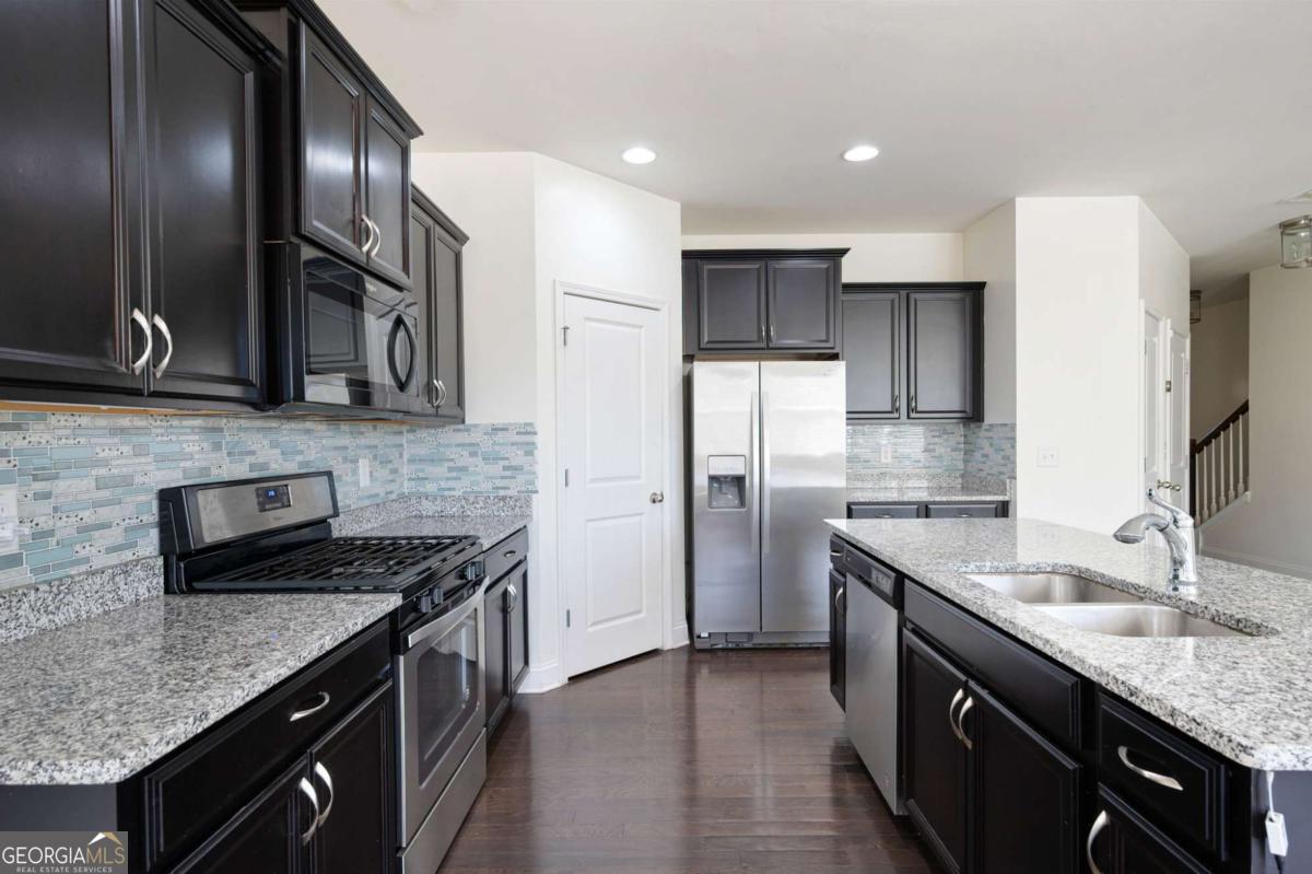 Overton Place - Residential Lease