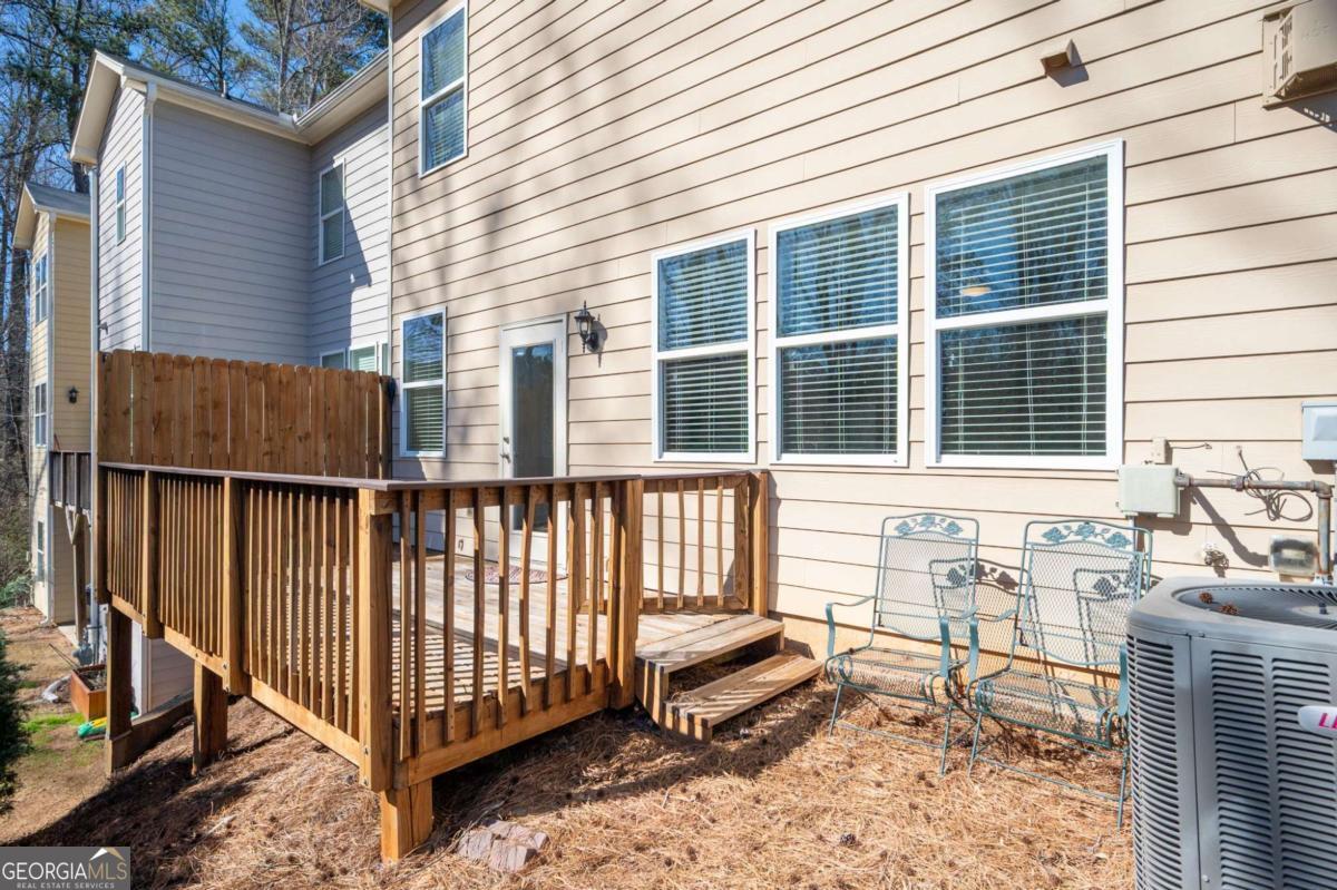 Overton Place - Residential Lease