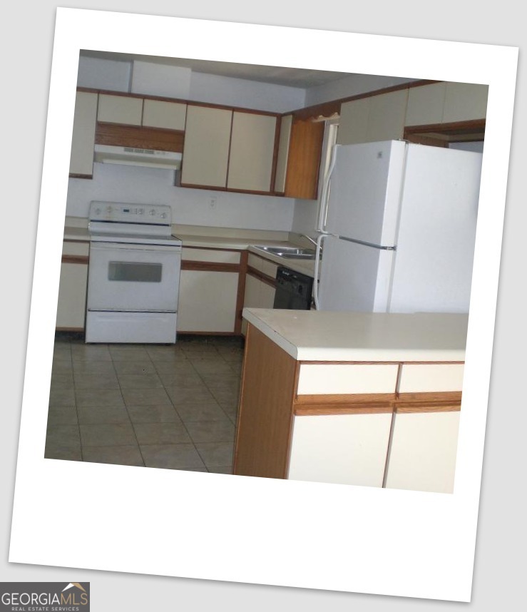 3813 Club House DR