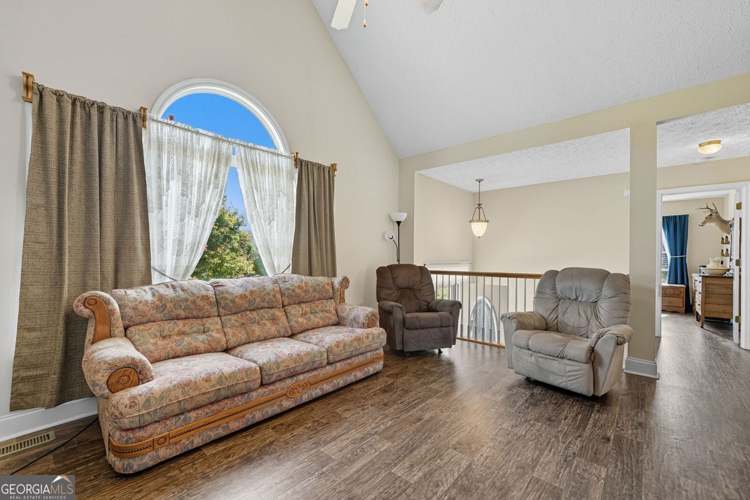 Saddle Ridge - Residential