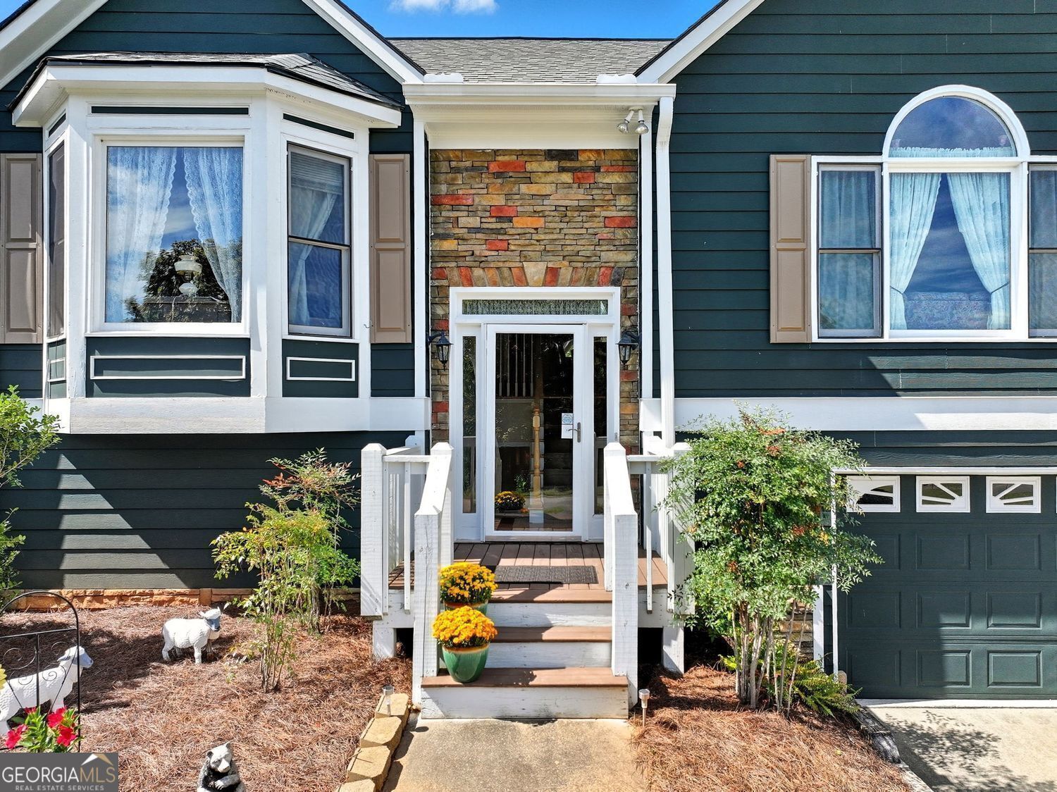 Saddle Ridge - Residential