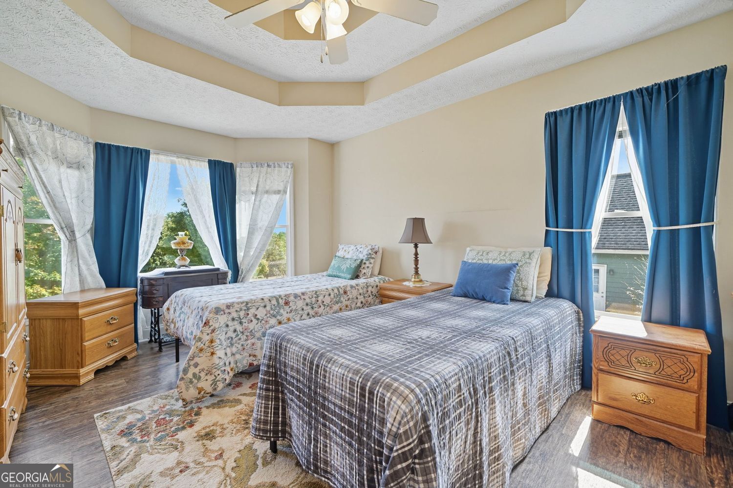 Saddle Ridge - Residential