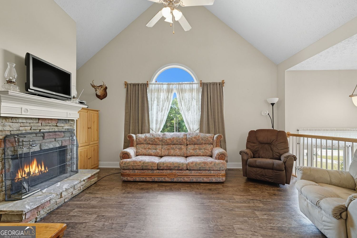 Saddle Ridge - Residential