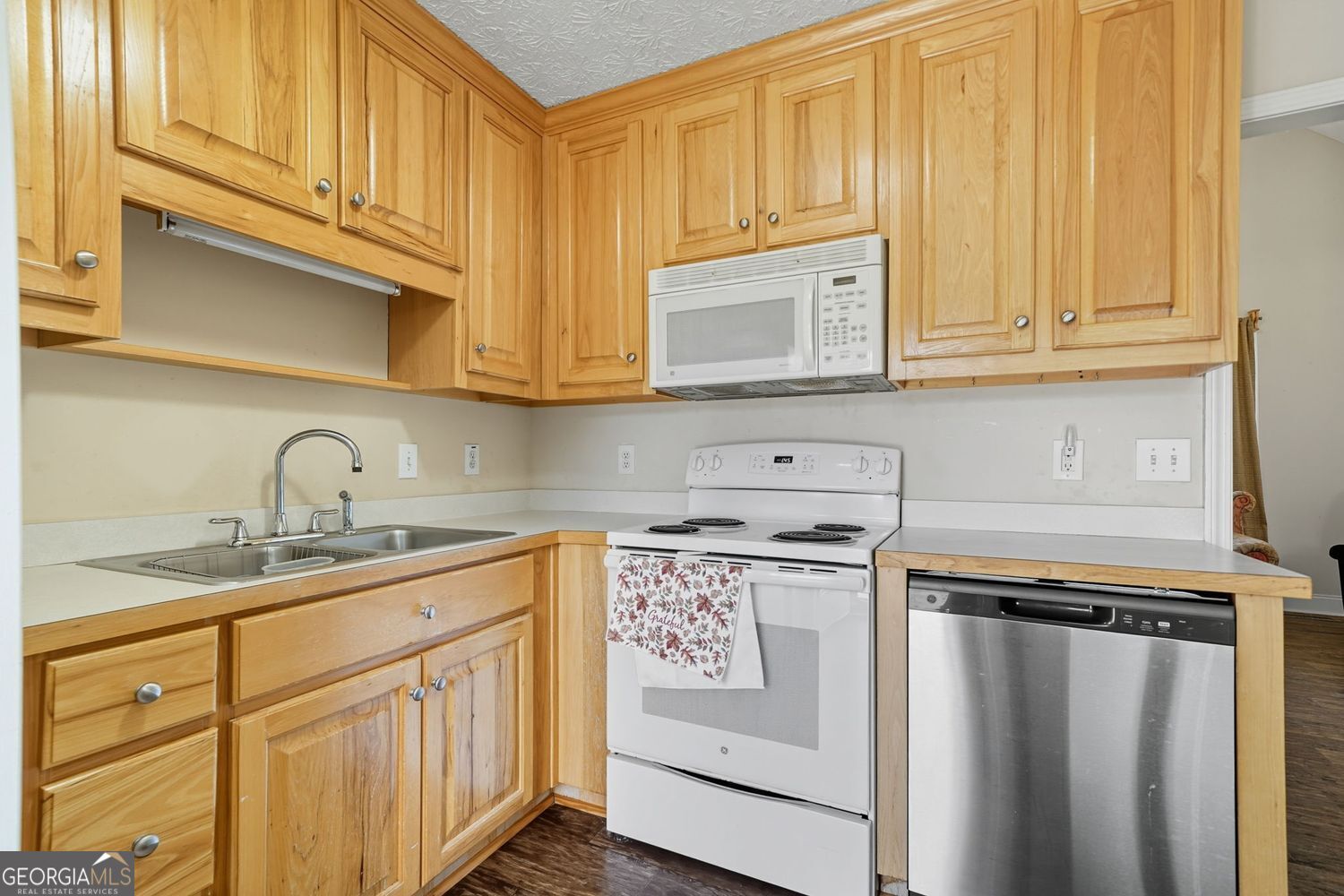 Saddle Ridge - Residential