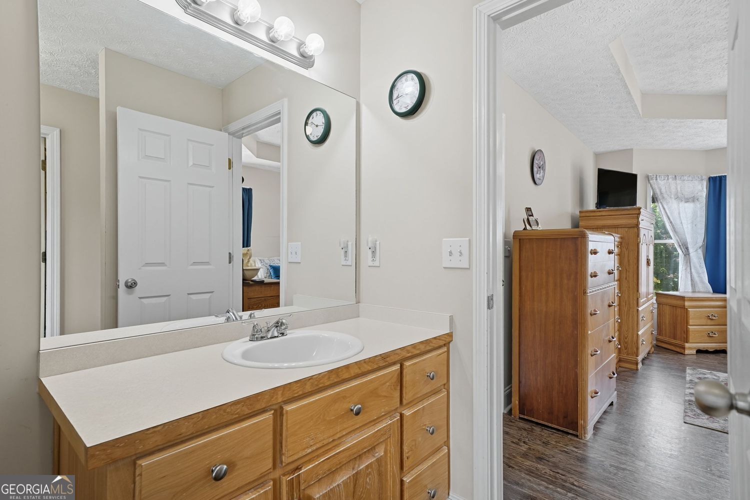 Saddle Ridge - Residential