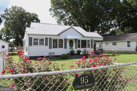Photo of 95 Cherry St, Trion, GA 30753 (MLS # 10825771)