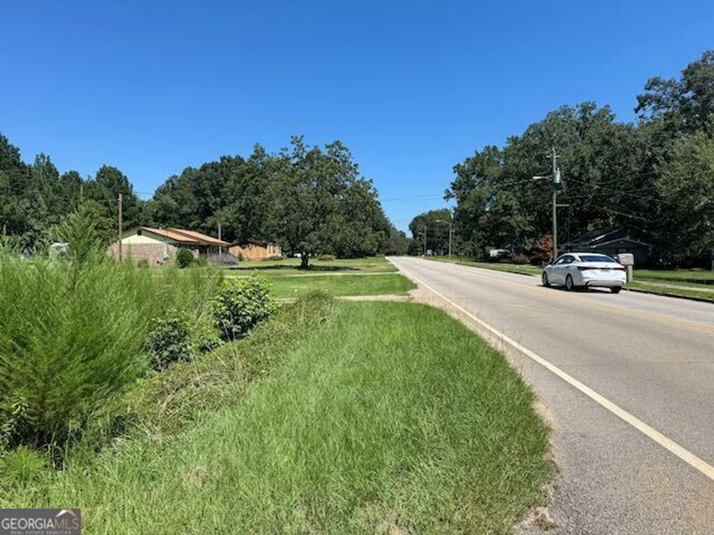 Photo of 849 E McCarty Street, Sandersville, GA 31082 (MLS # 10586722)