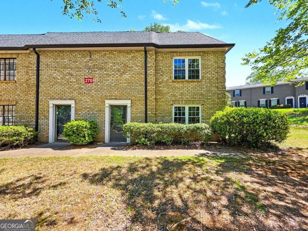 Photo of 270 Winding River Road #H, Atlanta, GA 30350 (MLS # 10736015)