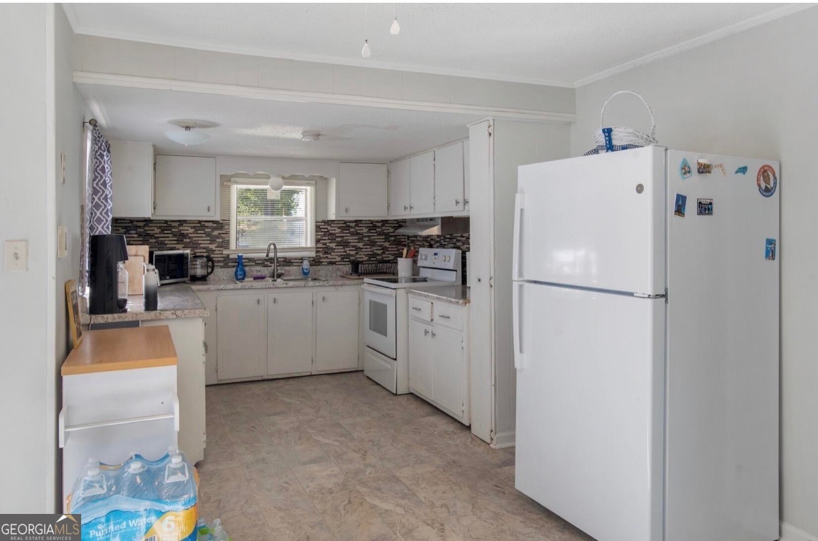 3011 Storey DR