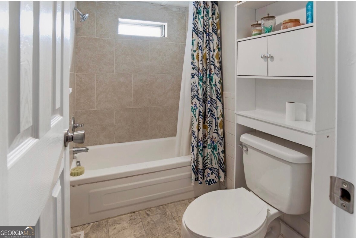 3011 Storey DR