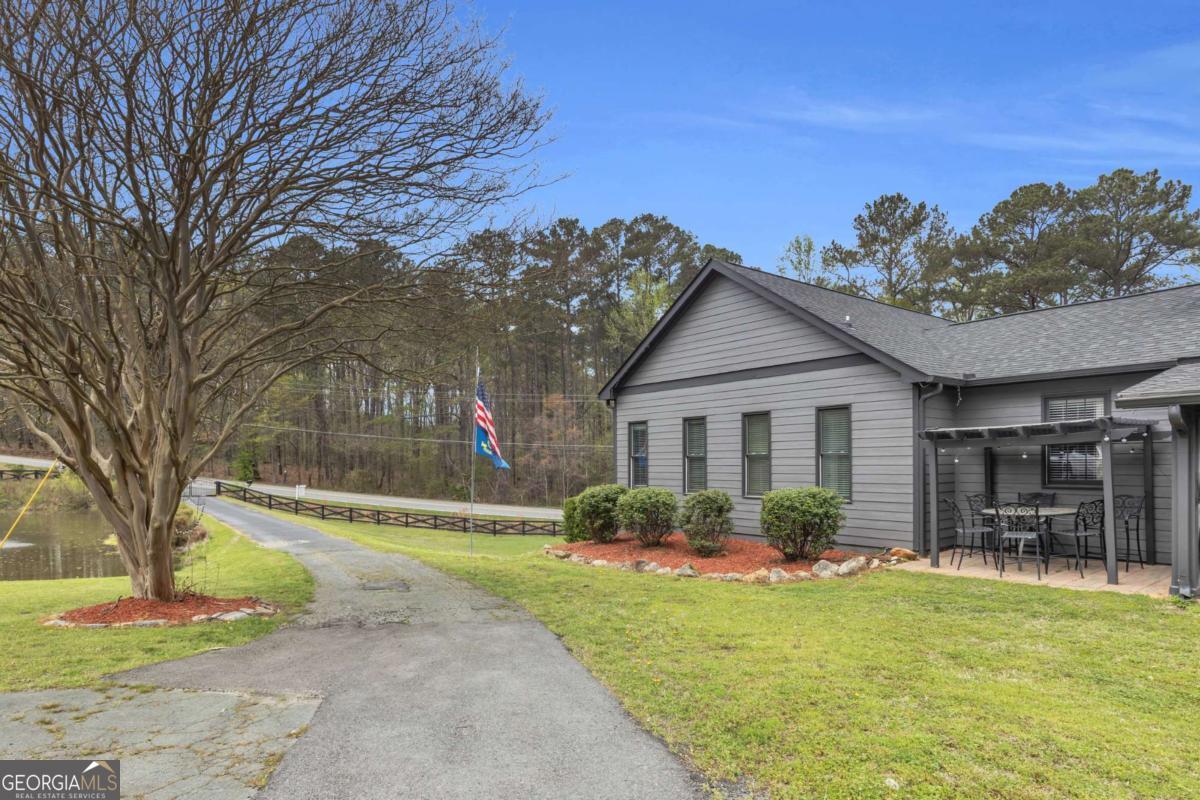 6585 QUEEN MILL RD SE