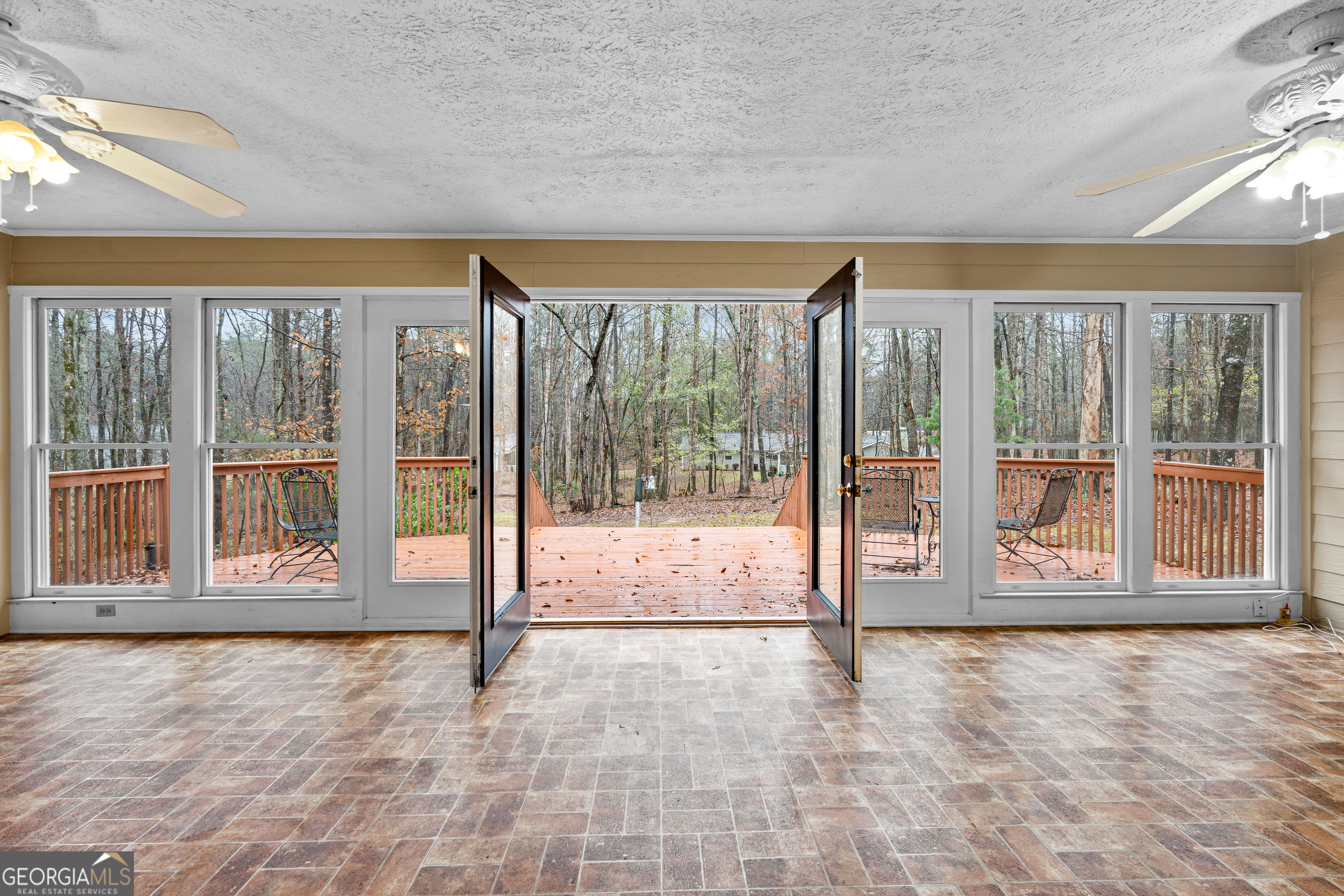 Fayetteville, Georgia 30215, United States, 3 Bedrooms Bedrooms, ,3 BathroomsBathrooms,Residential,Active,252132