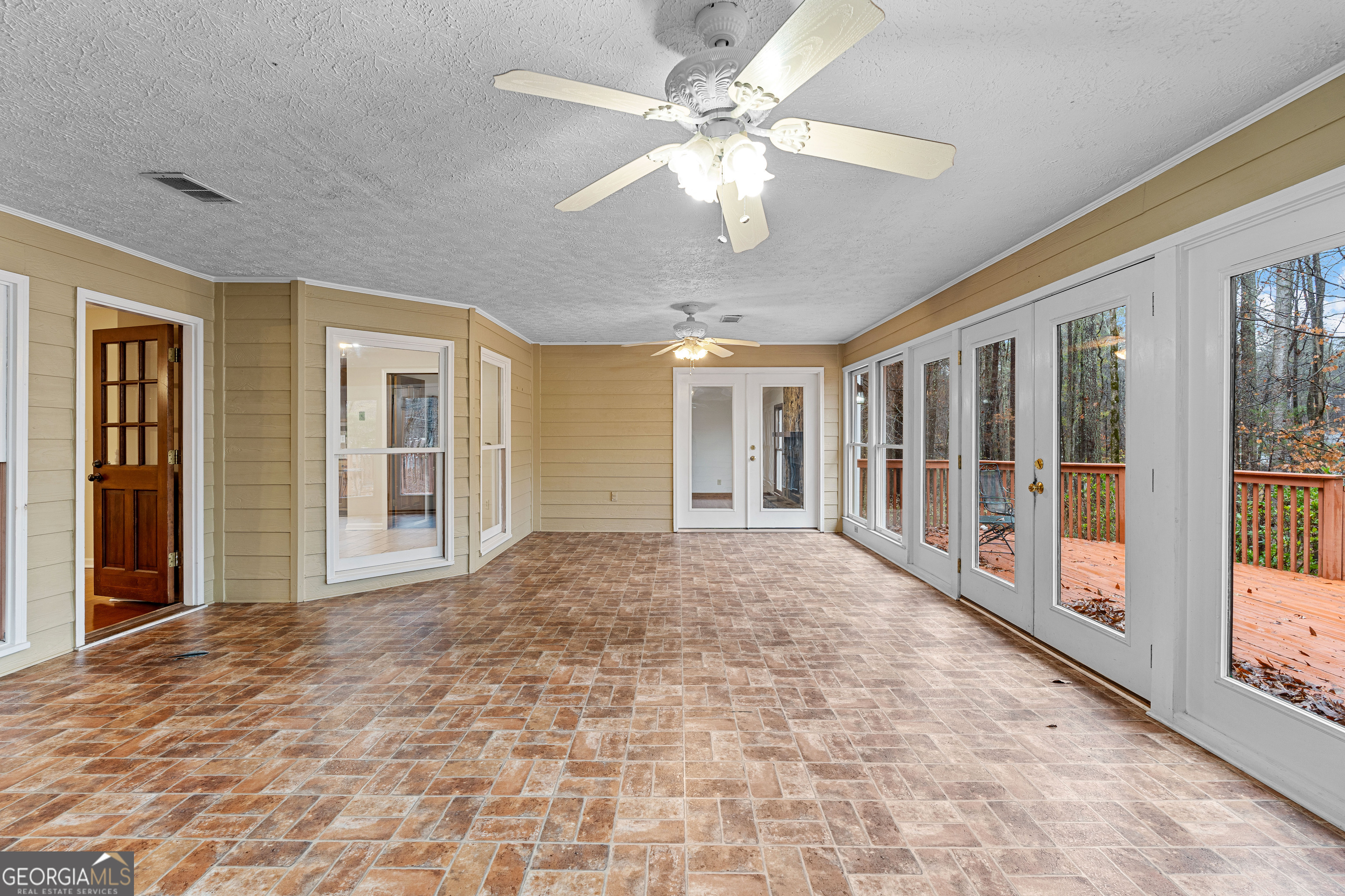 Fayetteville, Georgia 30215, United States, 3 Bedrooms Bedrooms, ,3 BathroomsBathrooms,Residential,Active,252132