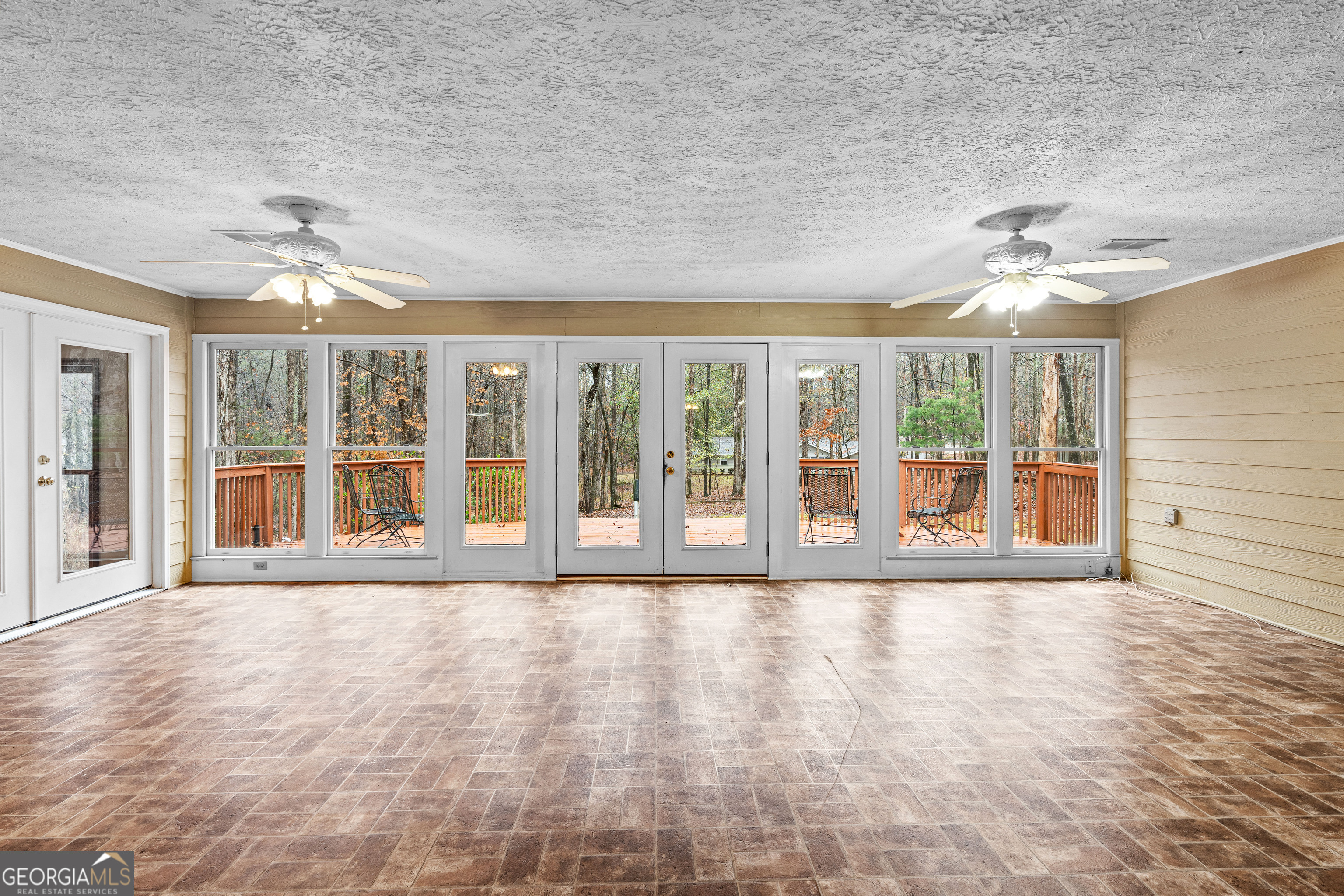 Fayetteville, Georgia 30215, United States, 3 Bedrooms Bedrooms, ,3 BathroomsBathrooms,Residential,Active,252132