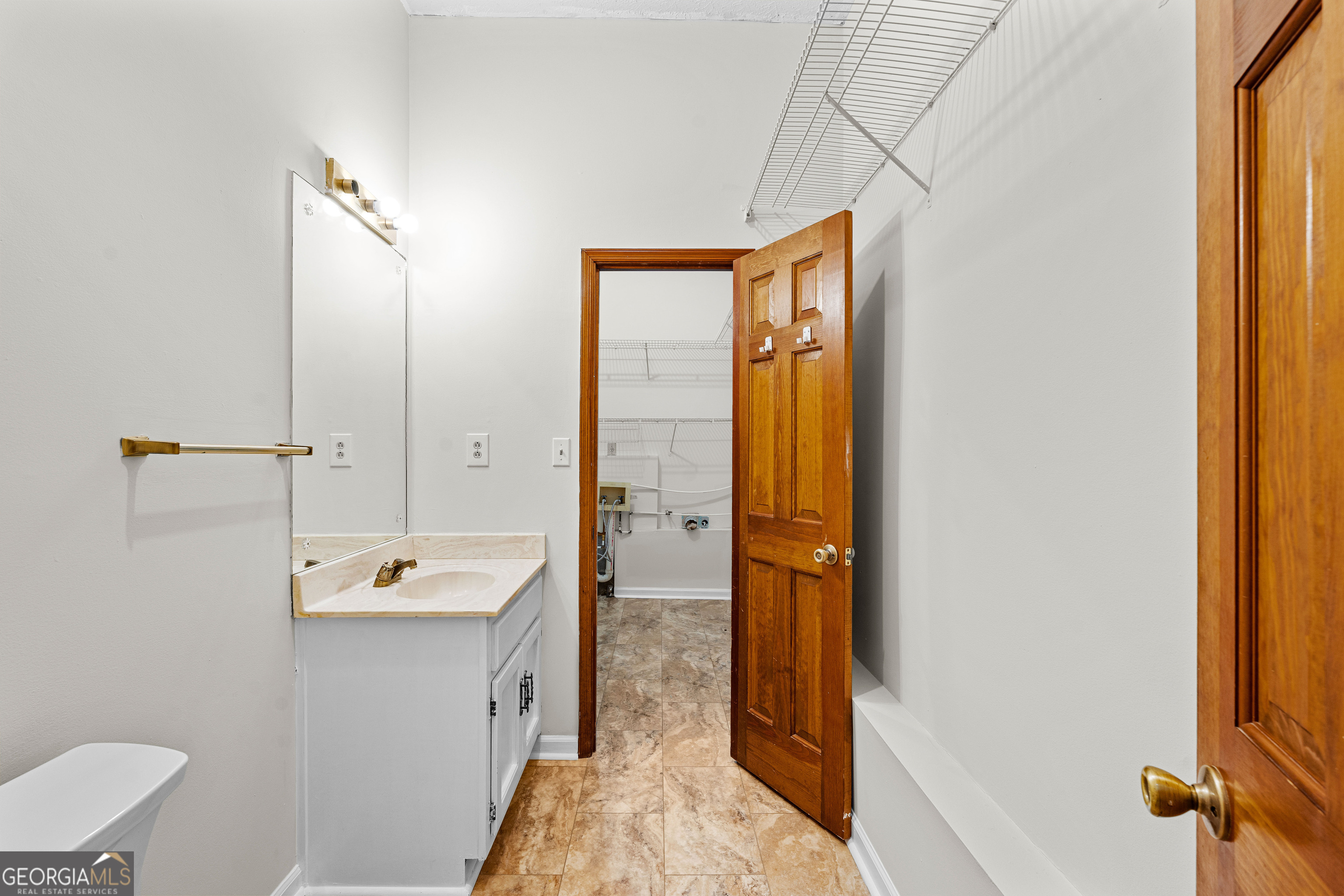 Fayetteville, Georgia 30215, United States, 3 Bedrooms Bedrooms, ,3 BathroomsBathrooms,Residential,Active,252132