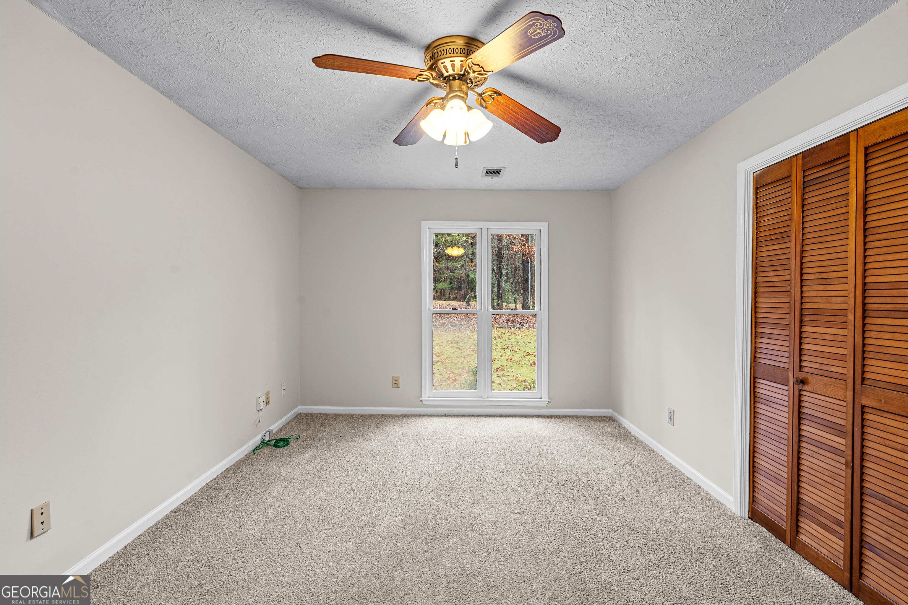 Fayetteville, Georgia 30215, United States, 3 Bedrooms Bedrooms, ,3 BathroomsBathrooms,Residential,Active,252132