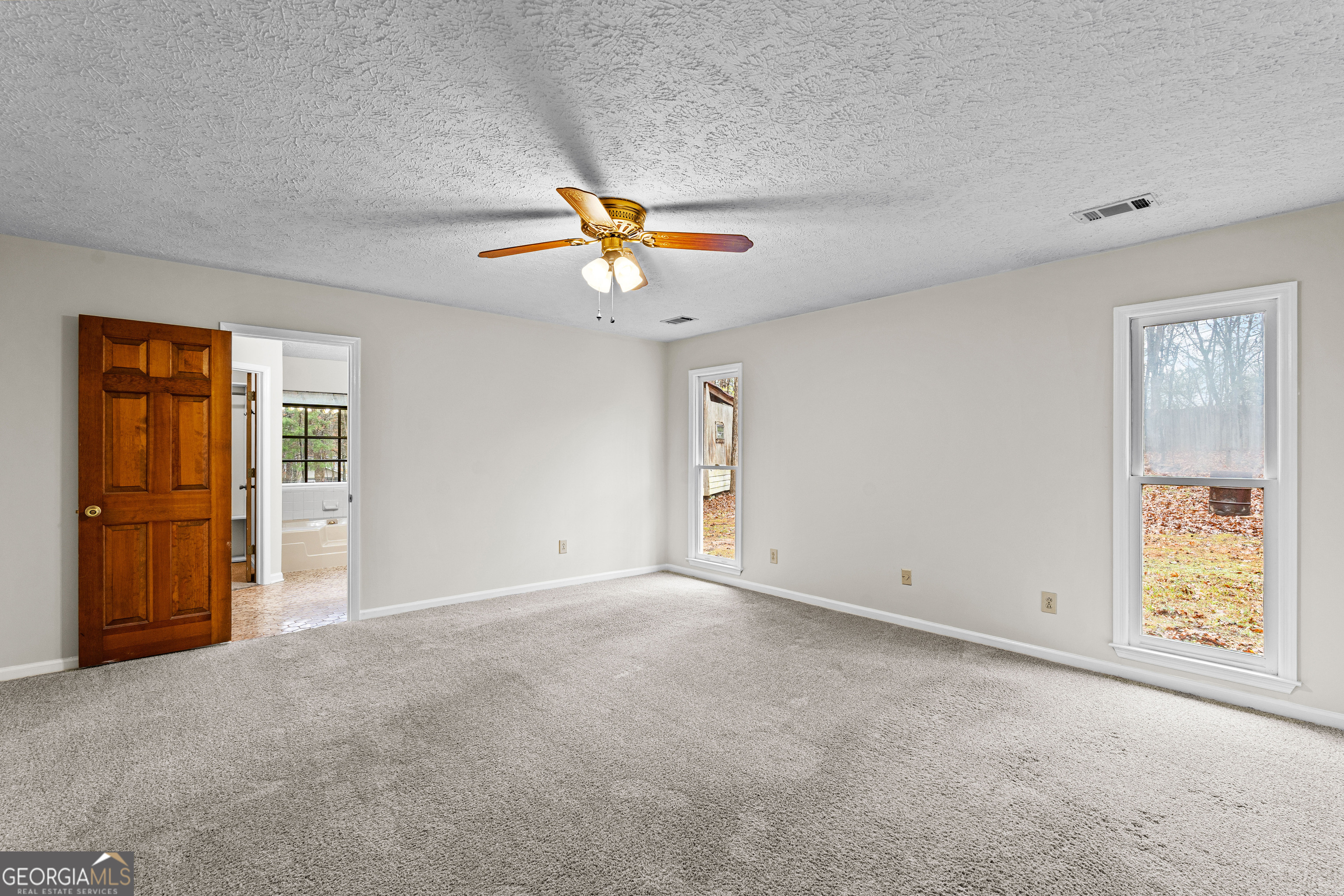 Fayetteville, Georgia 30215, United States, 3 Bedrooms Bedrooms, ,3 BathroomsBathrooms,Residential,Active,252132