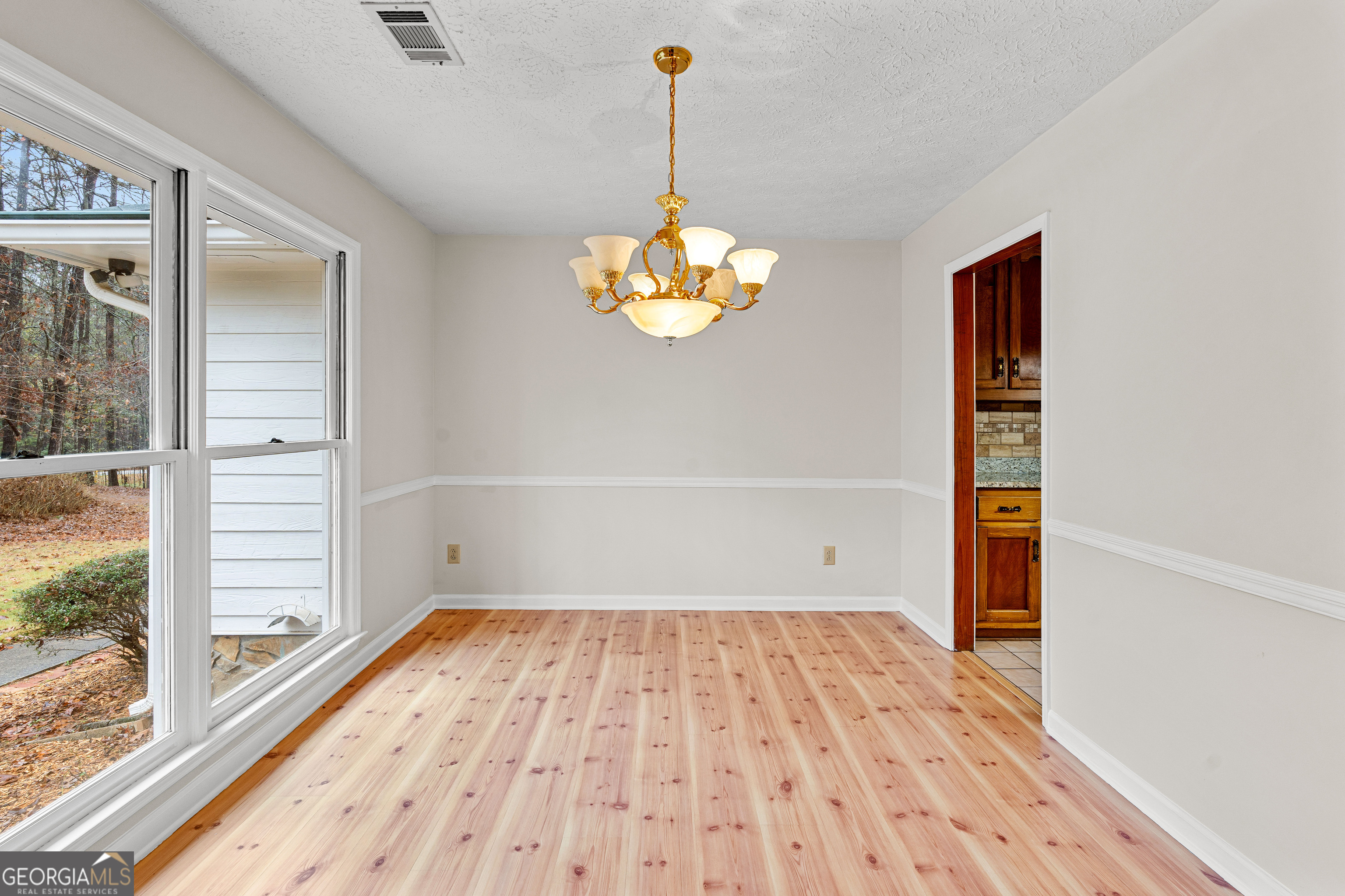 Fayetteville, Georgia 30215, United States, 3 Bedrooms Bedrooms, ,3 BathroomsBathrooms,Residential,Active,252132