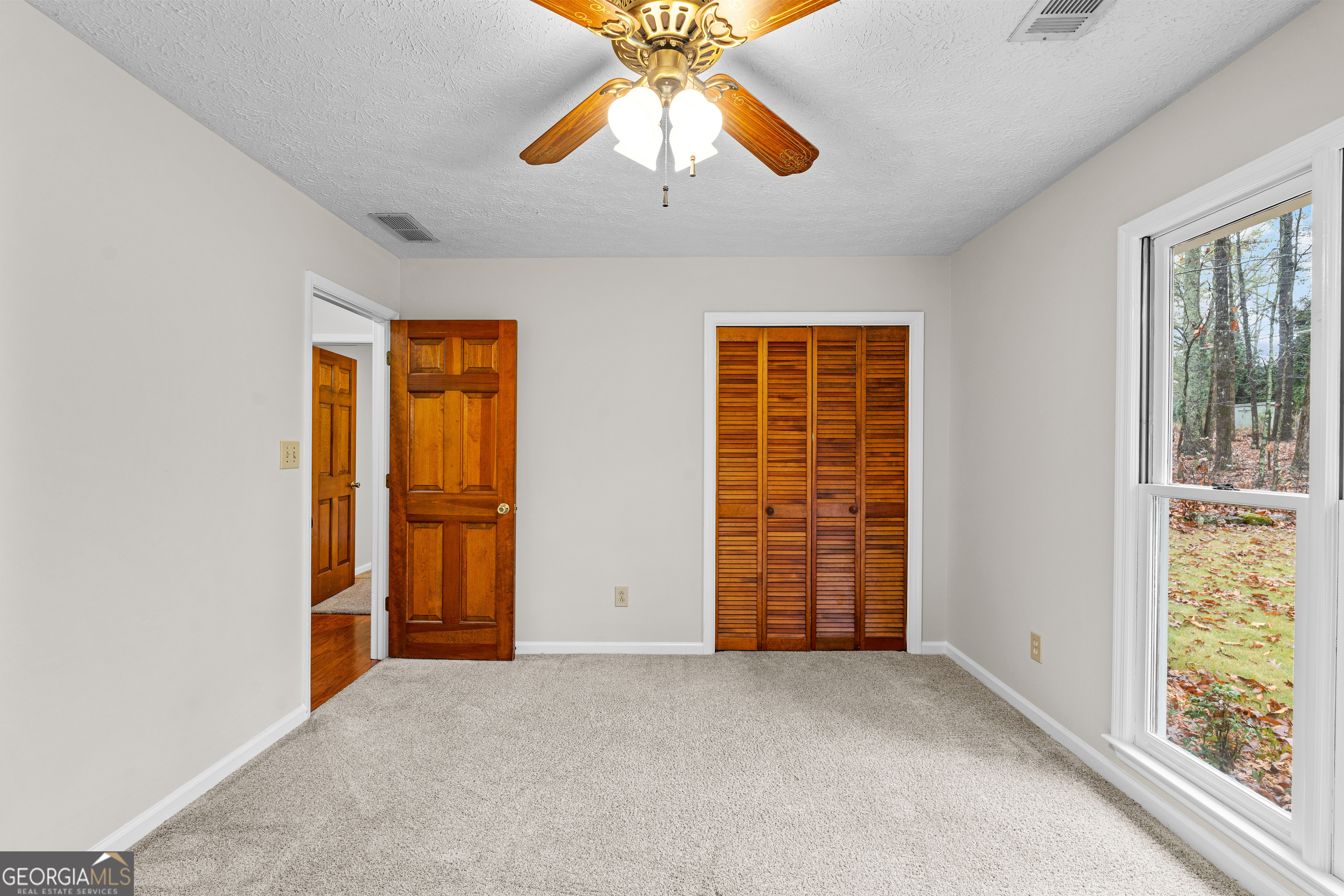 Fayetteville, Georgia 30215, United States, 3 Bedrooms Bedrooms, ,3 BathroomsBathrooms,Residential,Active,252132